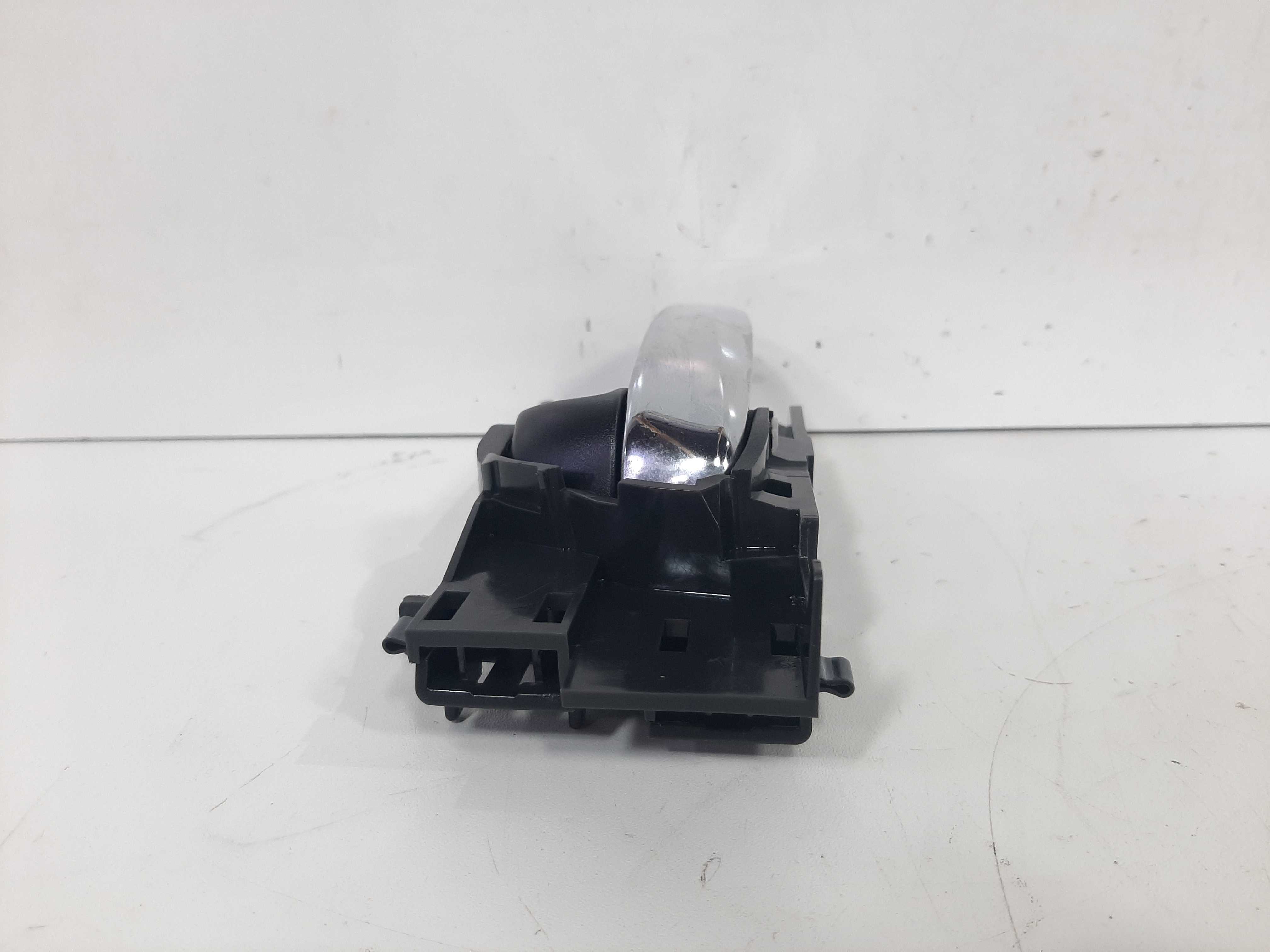 Maçaneta Interna Dianteira Esquerda Honda Hrv 2015 A 2018 2