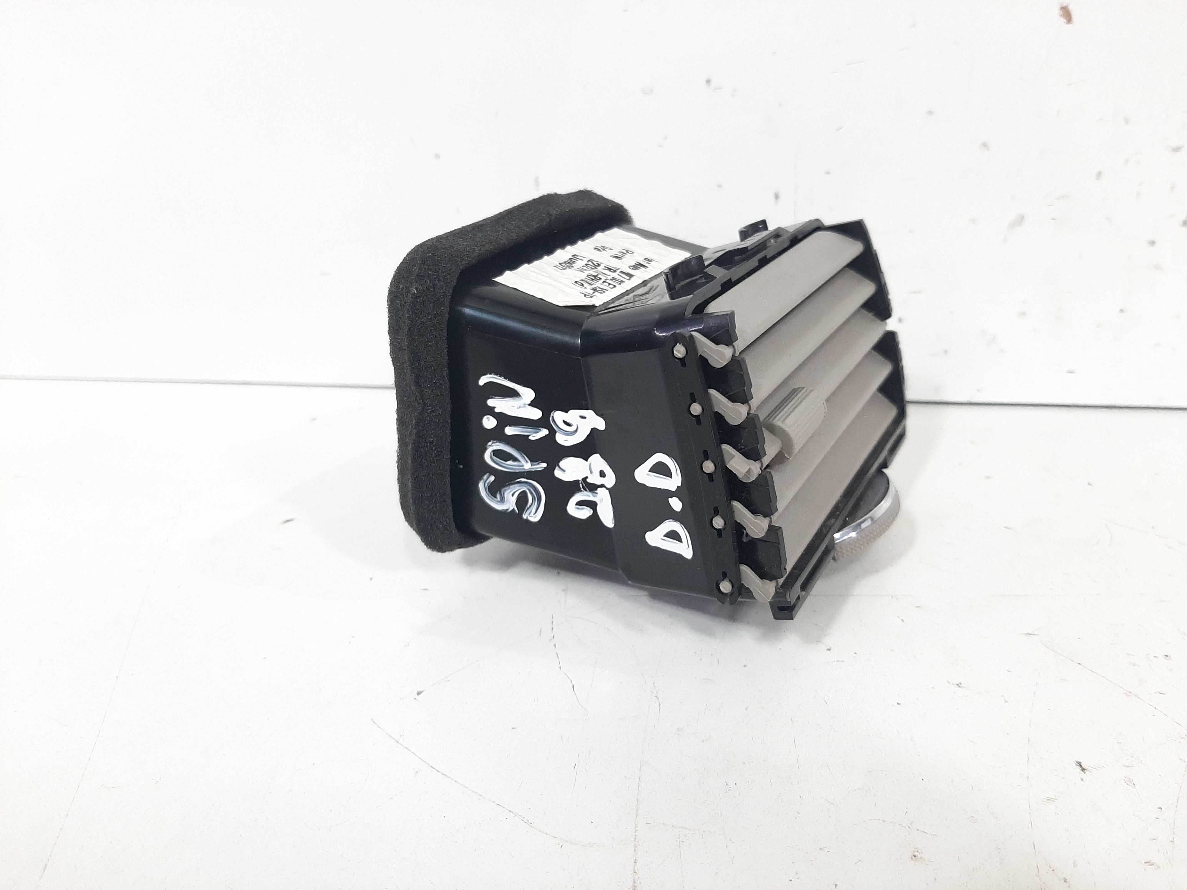 Difusor Ar Dianteiro Direito Gm Spin 2012 2013 2014 A 2017 4