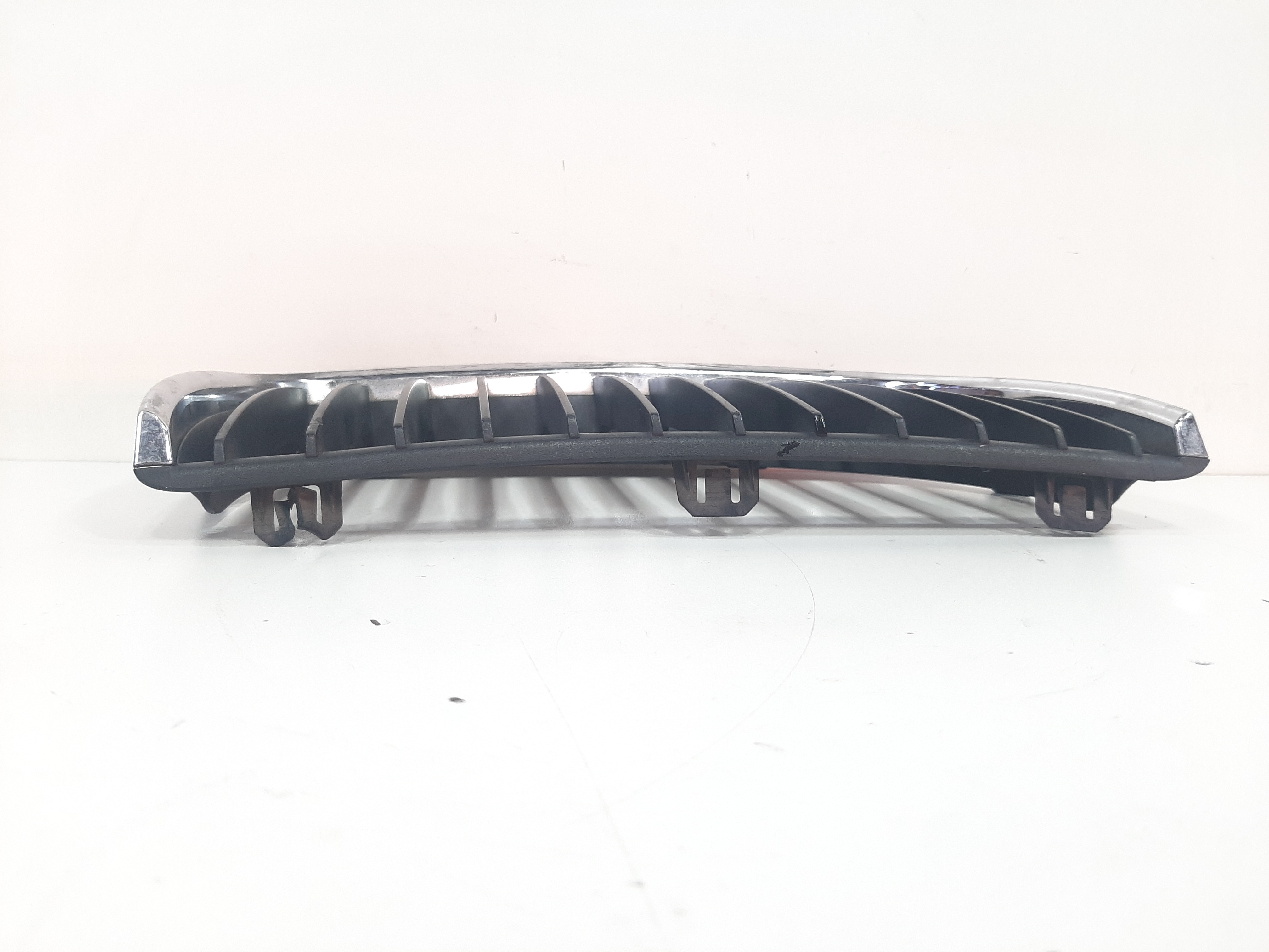 Grade Dianteira Direita Parachoque Bmw 320i 2006 2007 A 2012 3