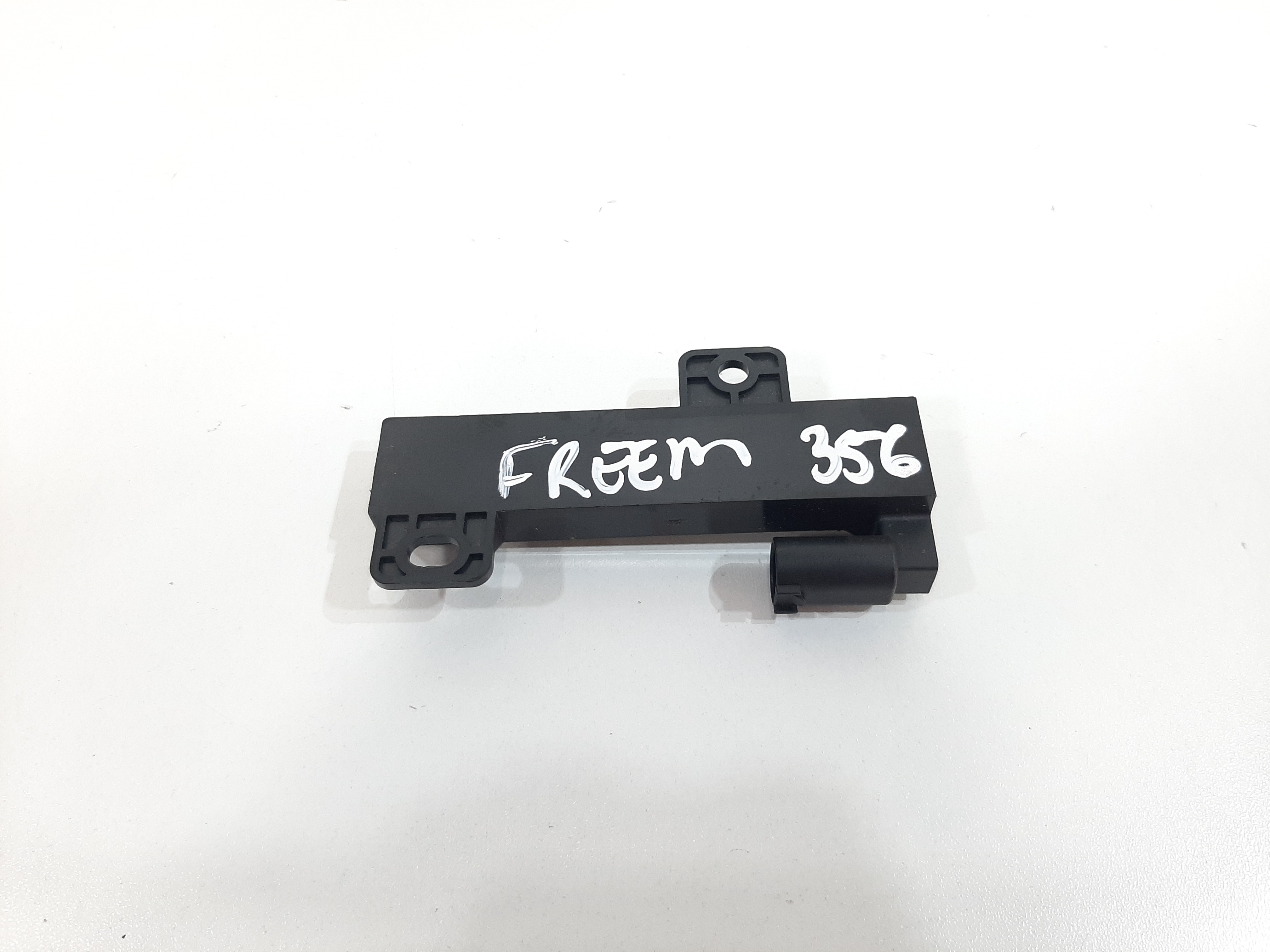 Sensor Antena Kelyess Freemont 2012 A 2016 2840864000300 6
