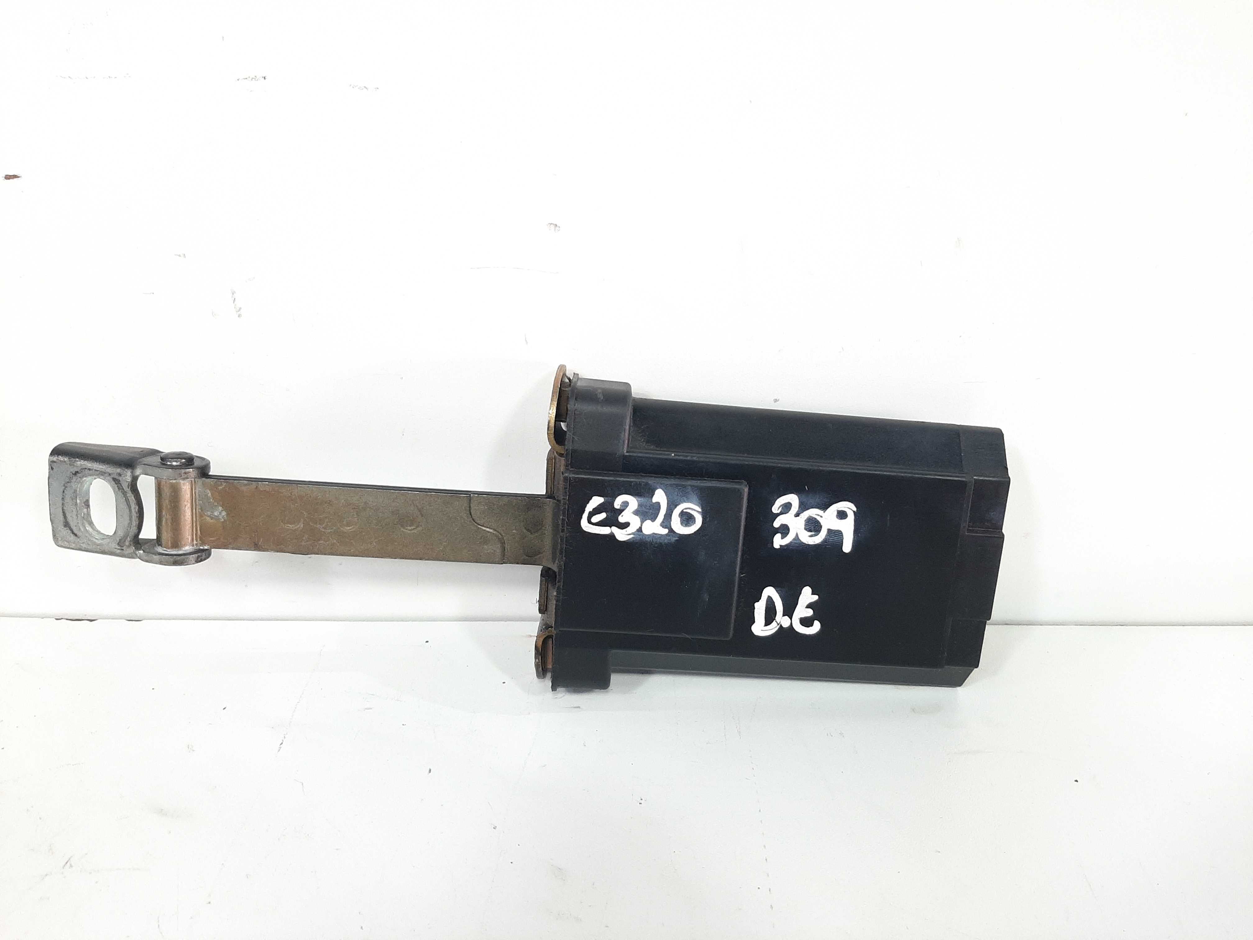 Limitador Porta Dianteiro Esq Mercedes E320 W210 1998 A 2002 1