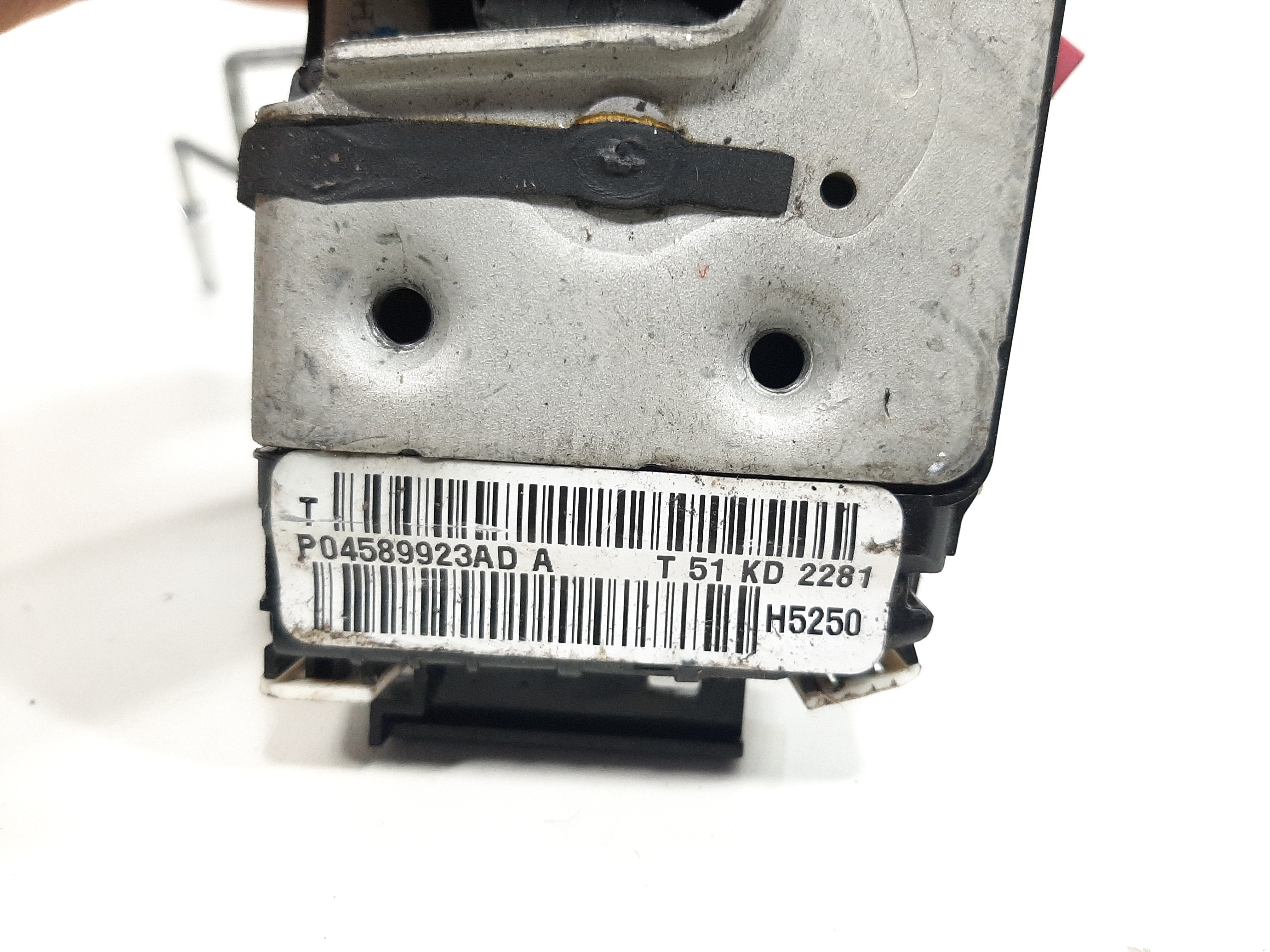 Fechadura Traseira Esquerda Grand Cherokee 2011 2012 A 2015 3