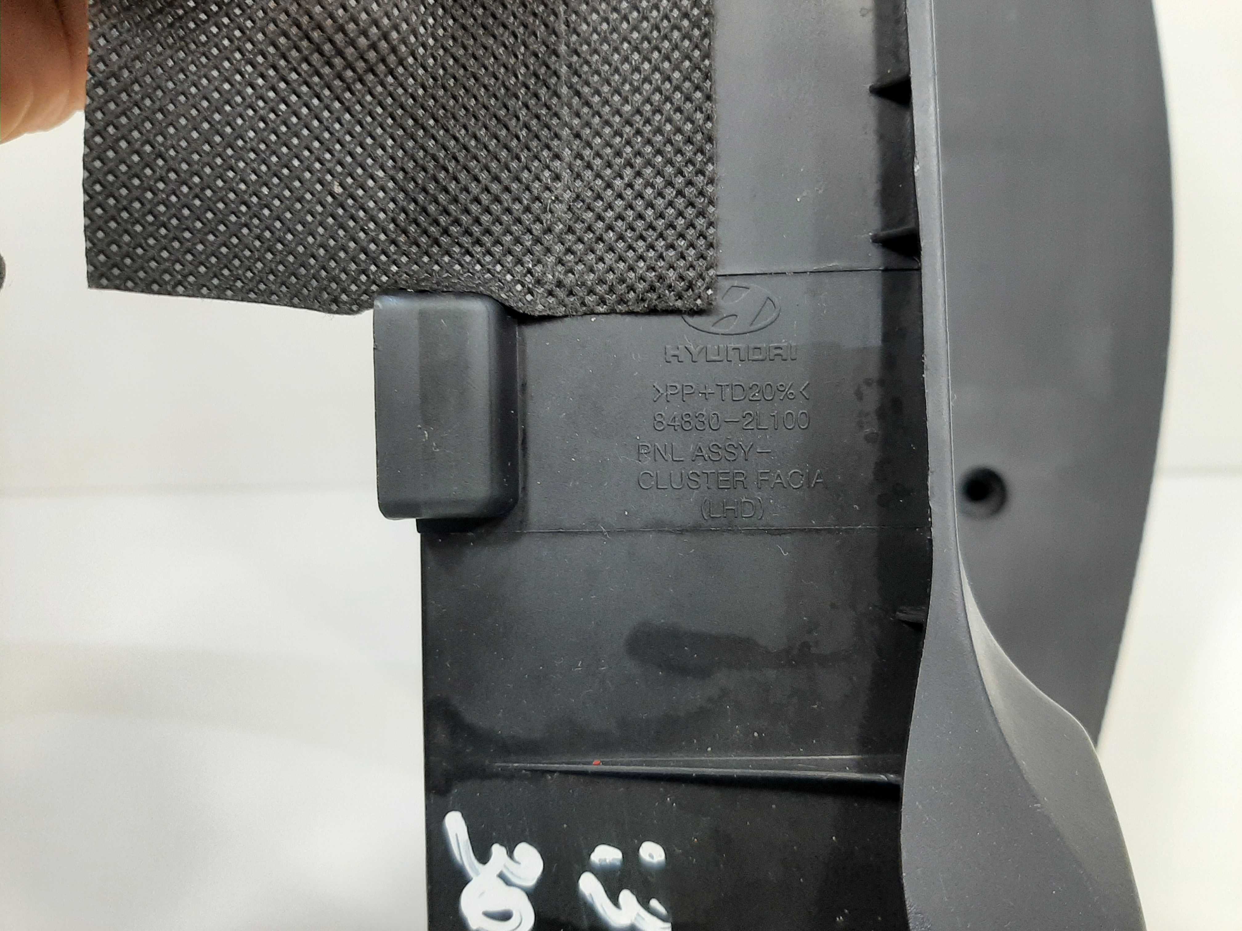 Moldura Painel Instrumentos Hyundai I30 2009 2010 2011 2012 5