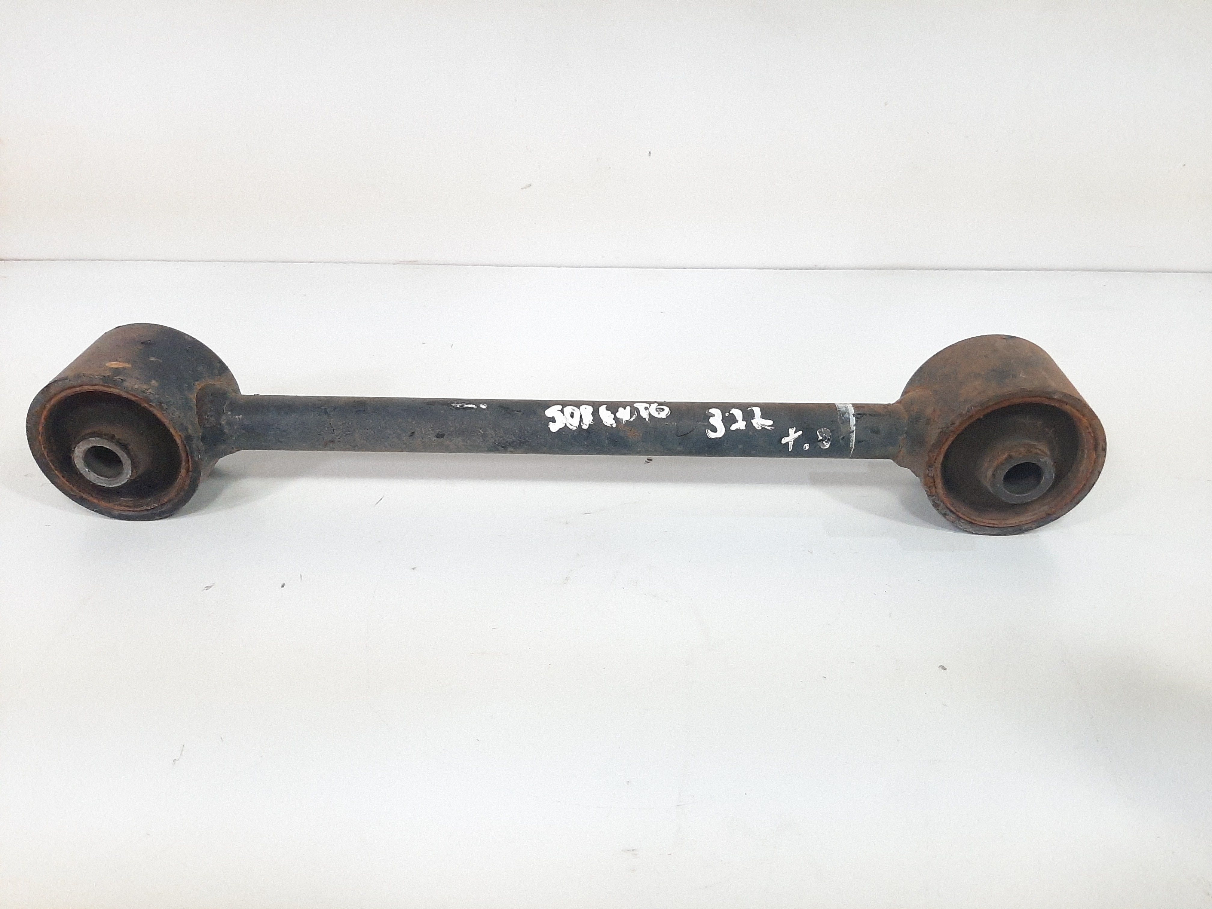 Braço Tirante Traseiro Direito Sorento 2.5d 4×4  2007 A 2009 5