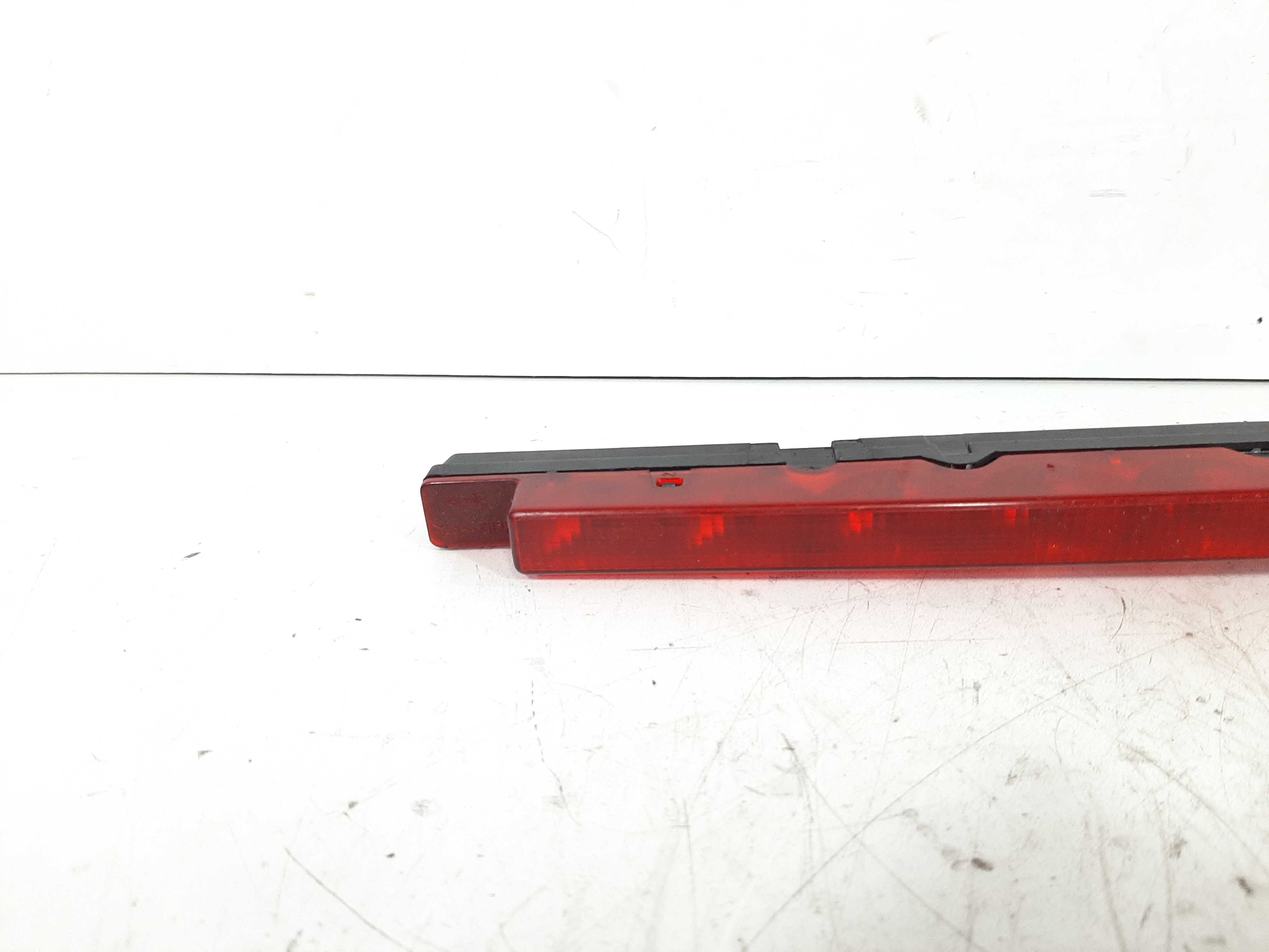 Luz Brake Light Audi A3 Cód. 8d9 945 097 B 2