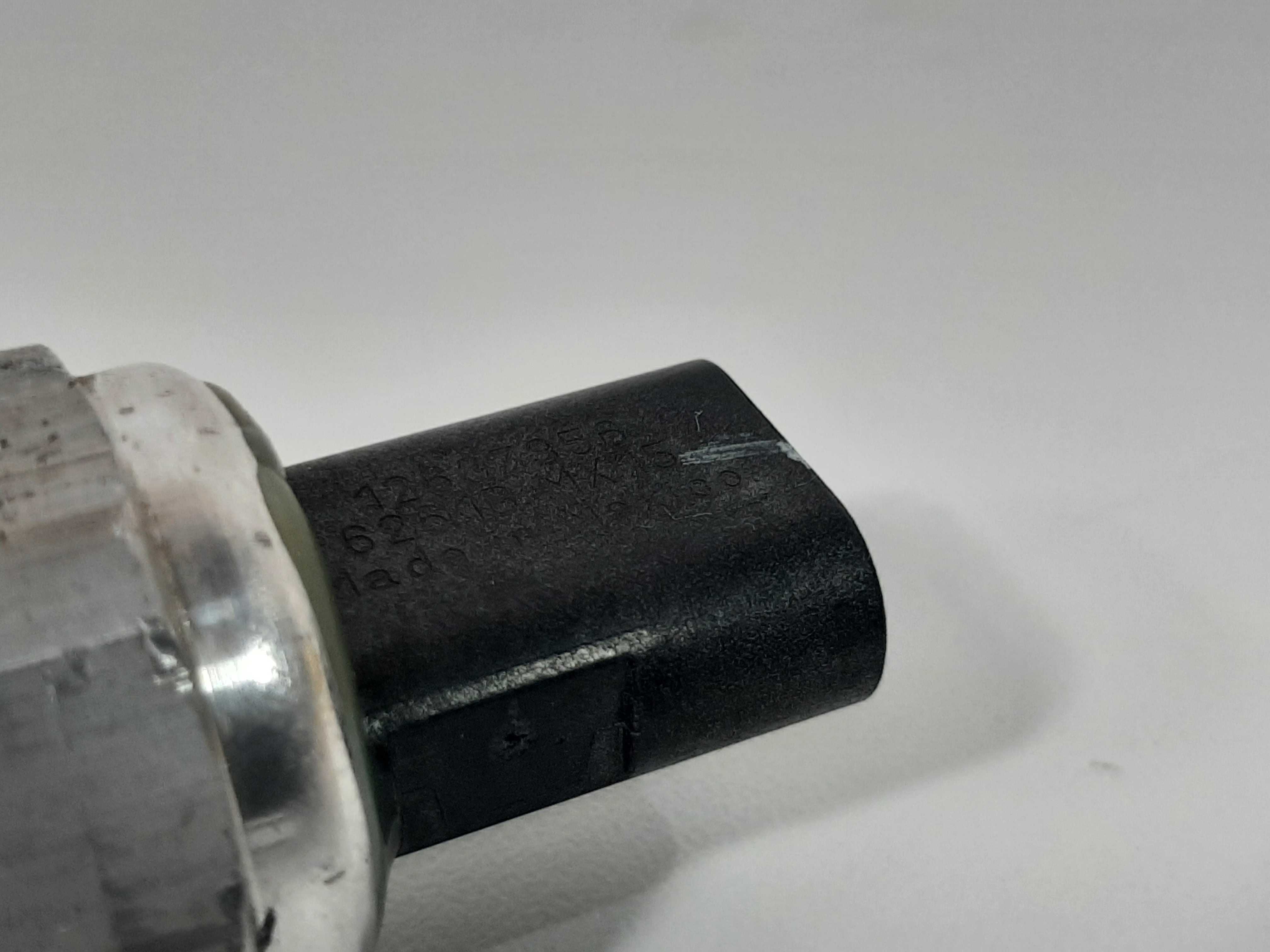 Interruptor Sensor Óleo Tracker Cruze 1.4 Turbo 2014 A 2019 2