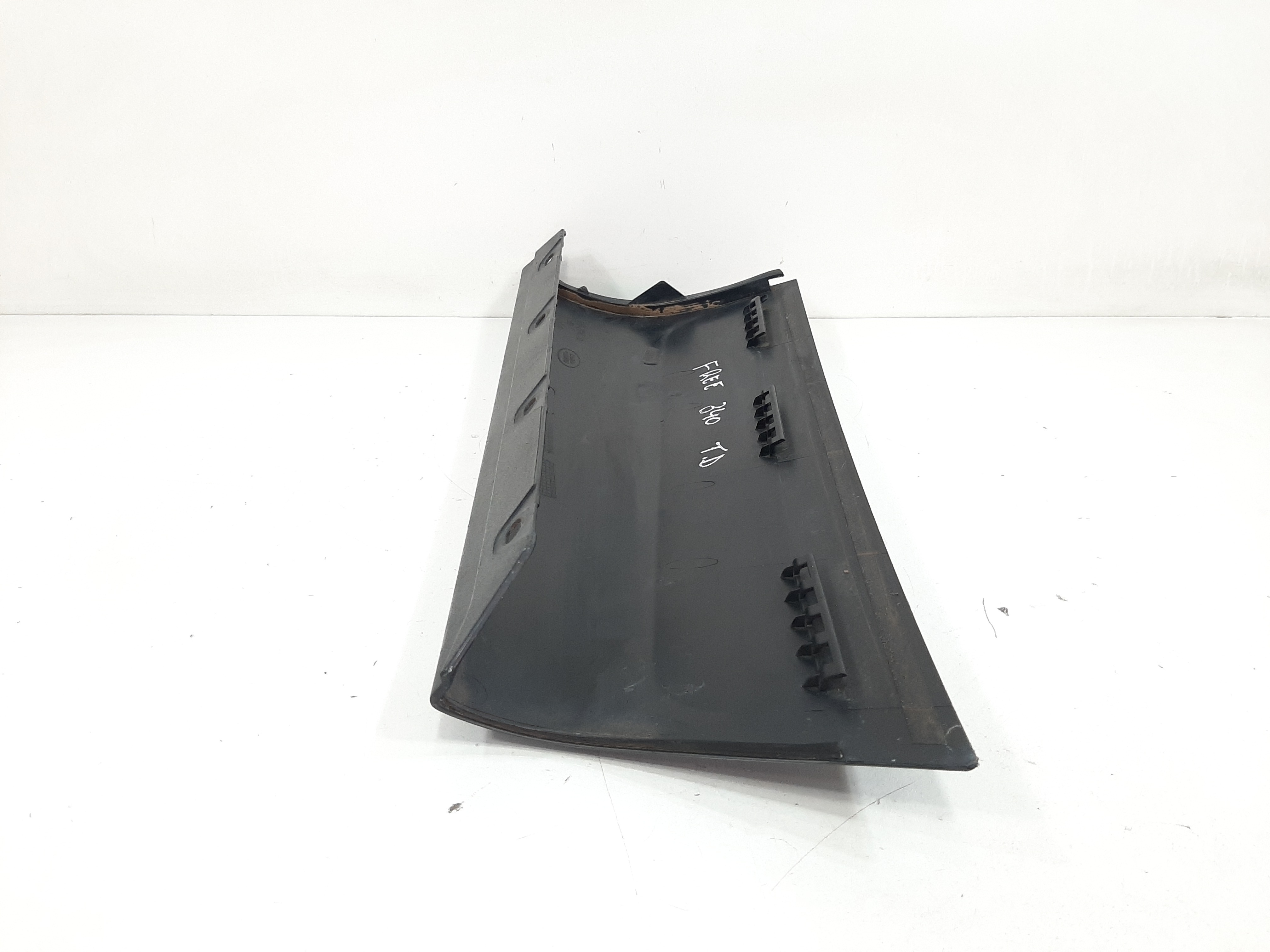 Moldura Coluna Traseira Direita Freelander 2 2007 A 2012 5