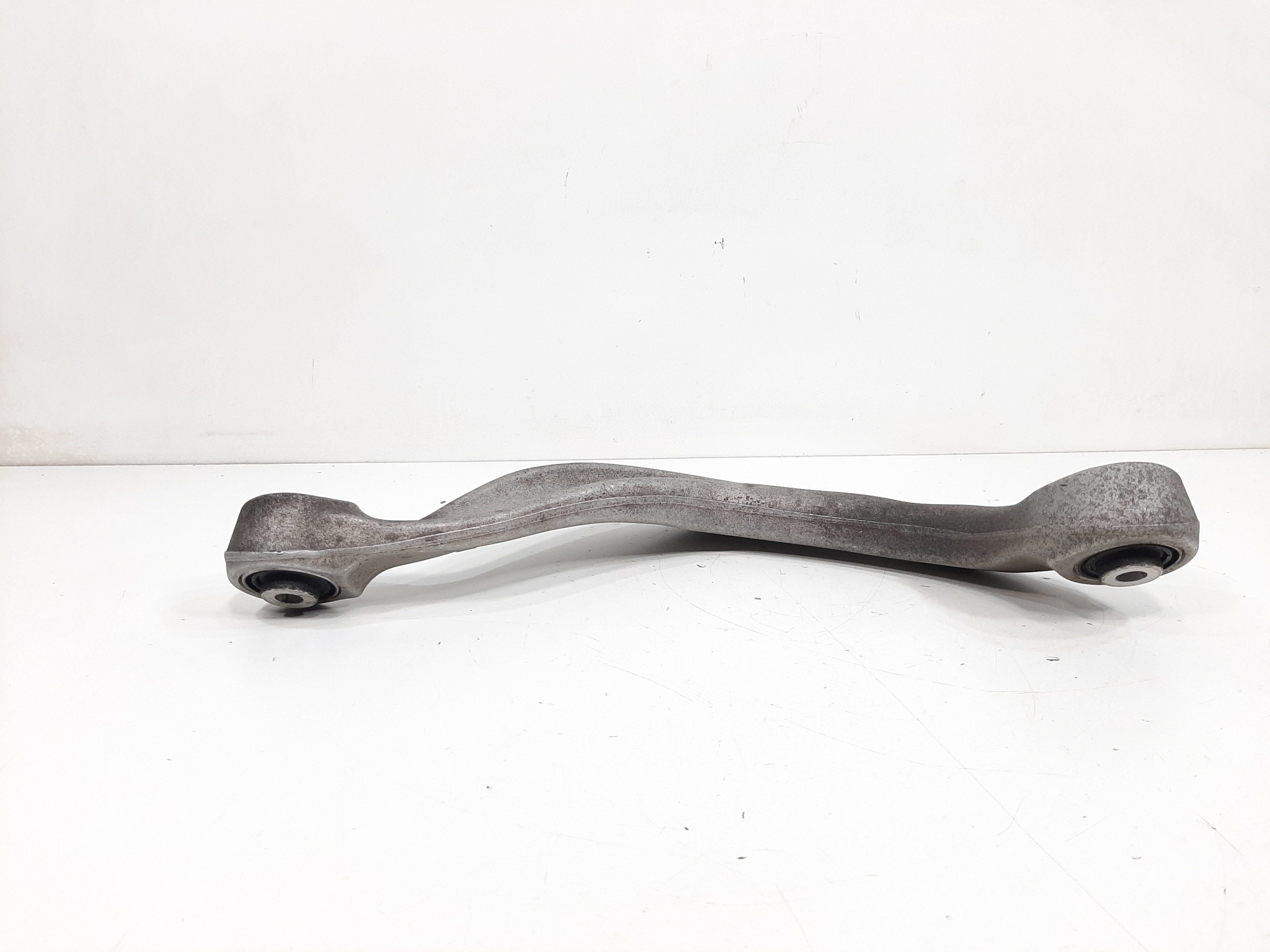 Braço Susp. Superior Traseiro Direito Audi A4 2010 A 2015 8