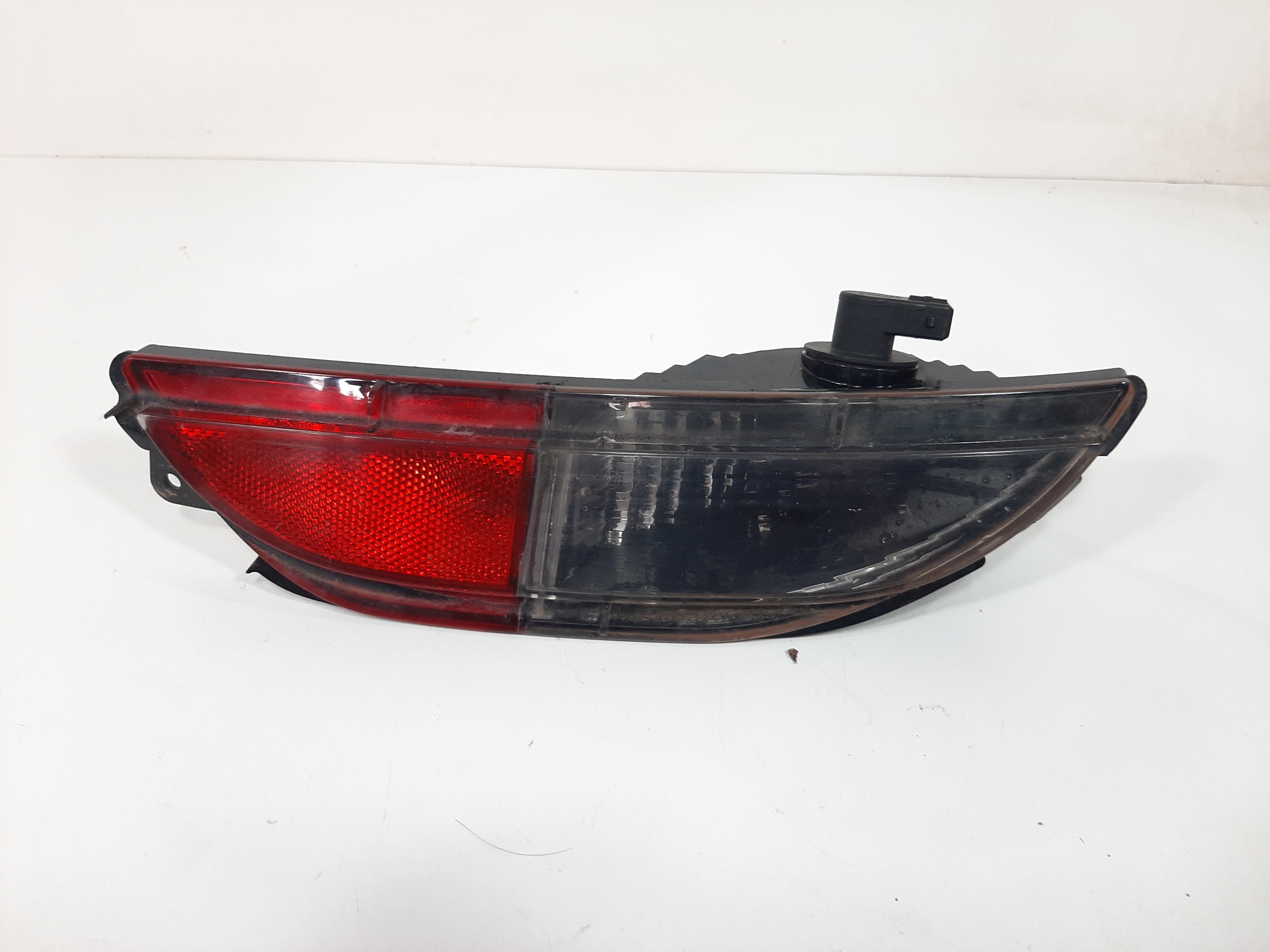 Olho De Gato Traseiro Esquerdo Fiat Punto 2008 2009 2012 2