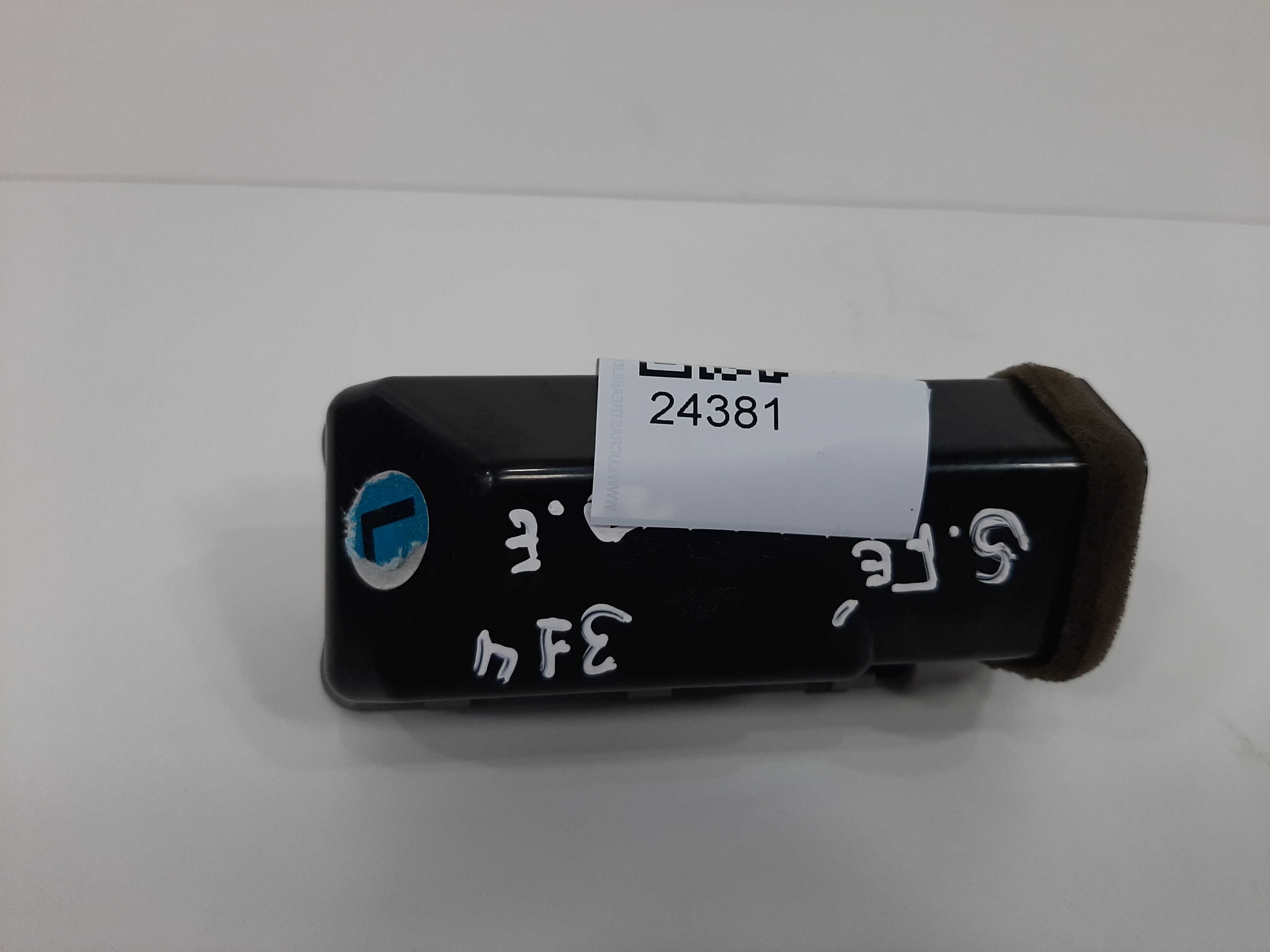 Difusor Ar Dianteiro Esquerdo Hyundai Santa Fé 2007 A 2012 6