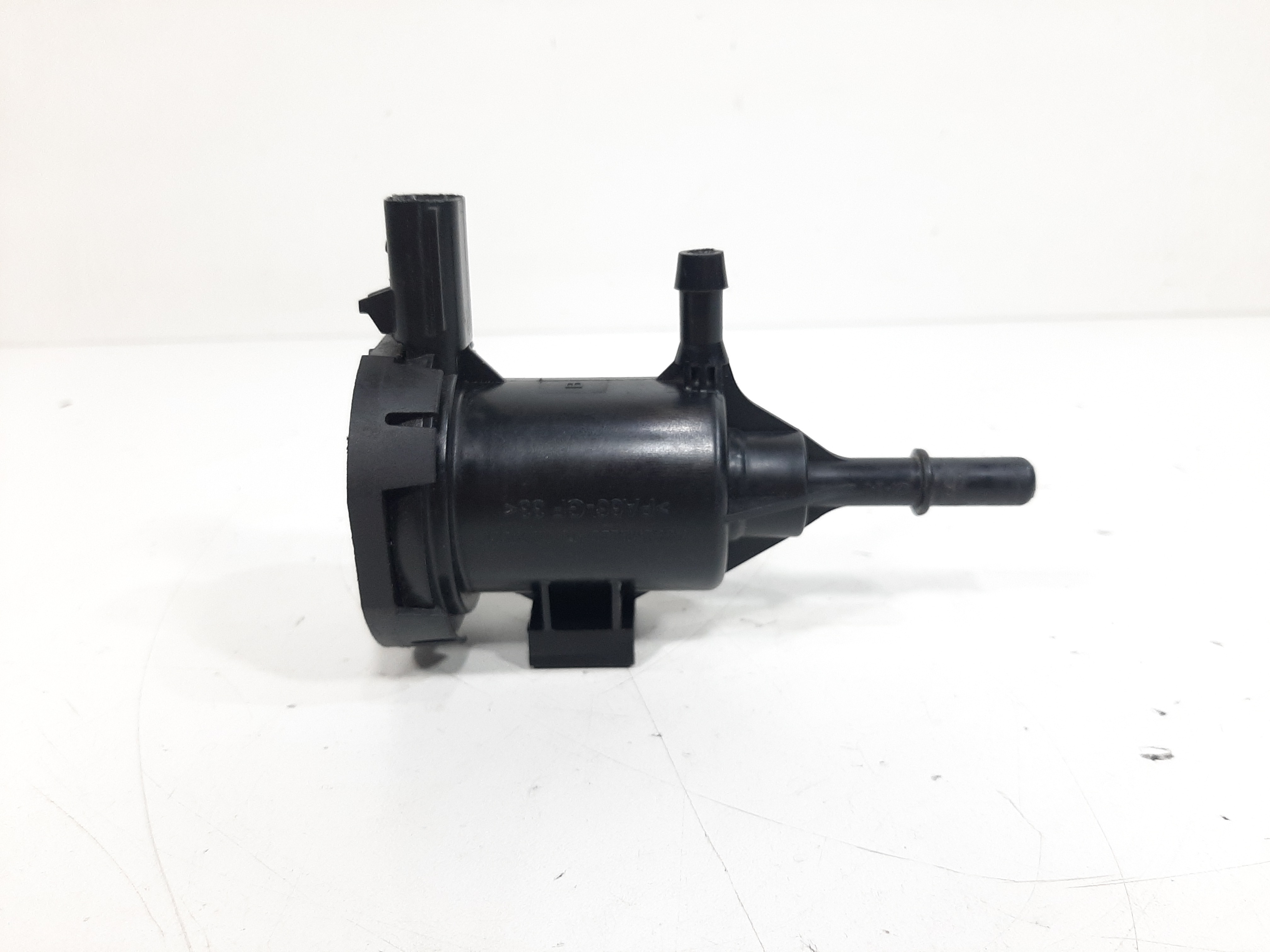 Válvula Cânister Mercedes Benz A200 Gla200 1.6 A0014760532 7