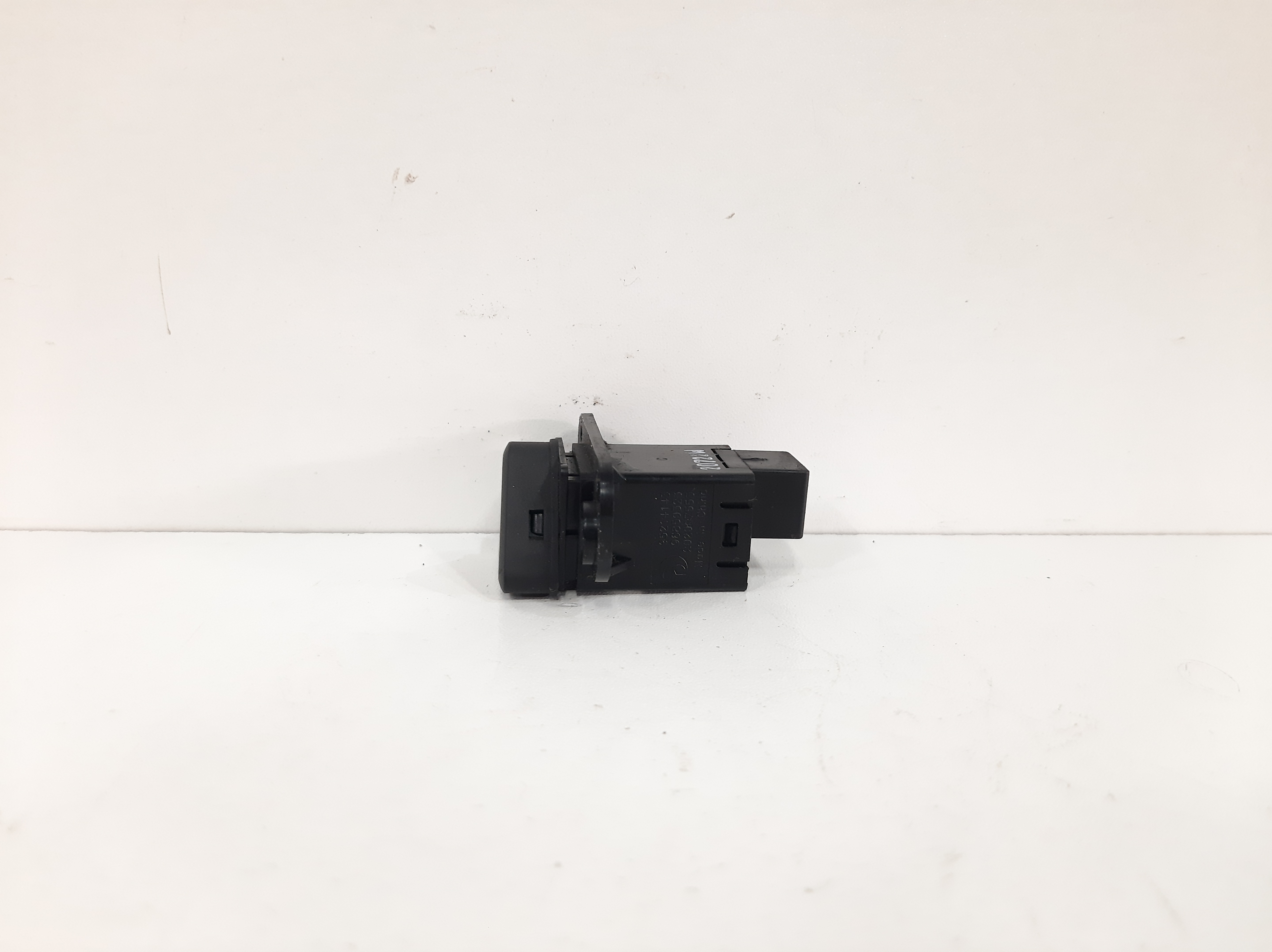 Botão Alerta Gm Chevrolet Cruze 1.8 2011 A 2016 95214143 9