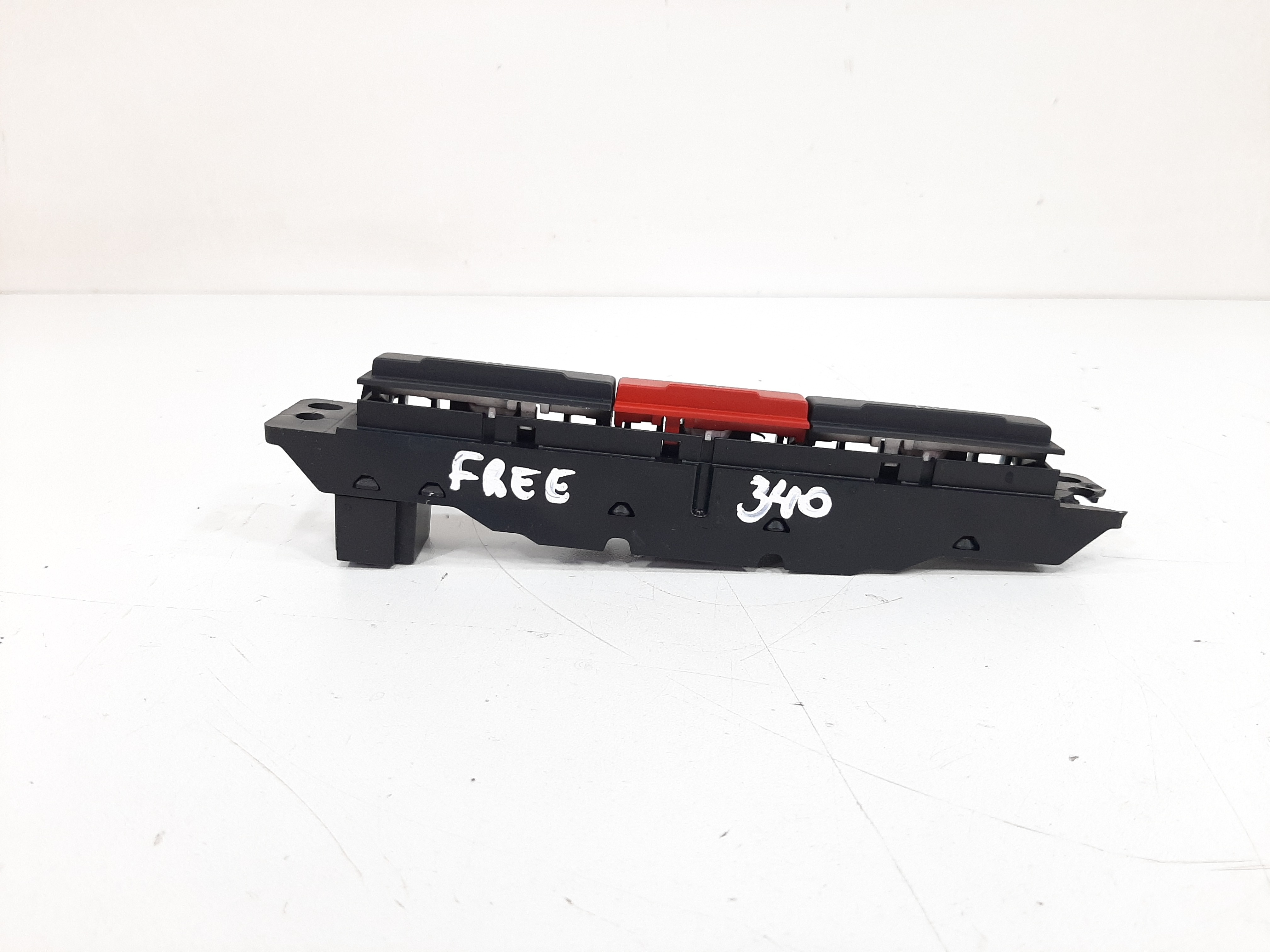Botão Comando Alerta Land Rover Freelander 2 2007 A 2012 1