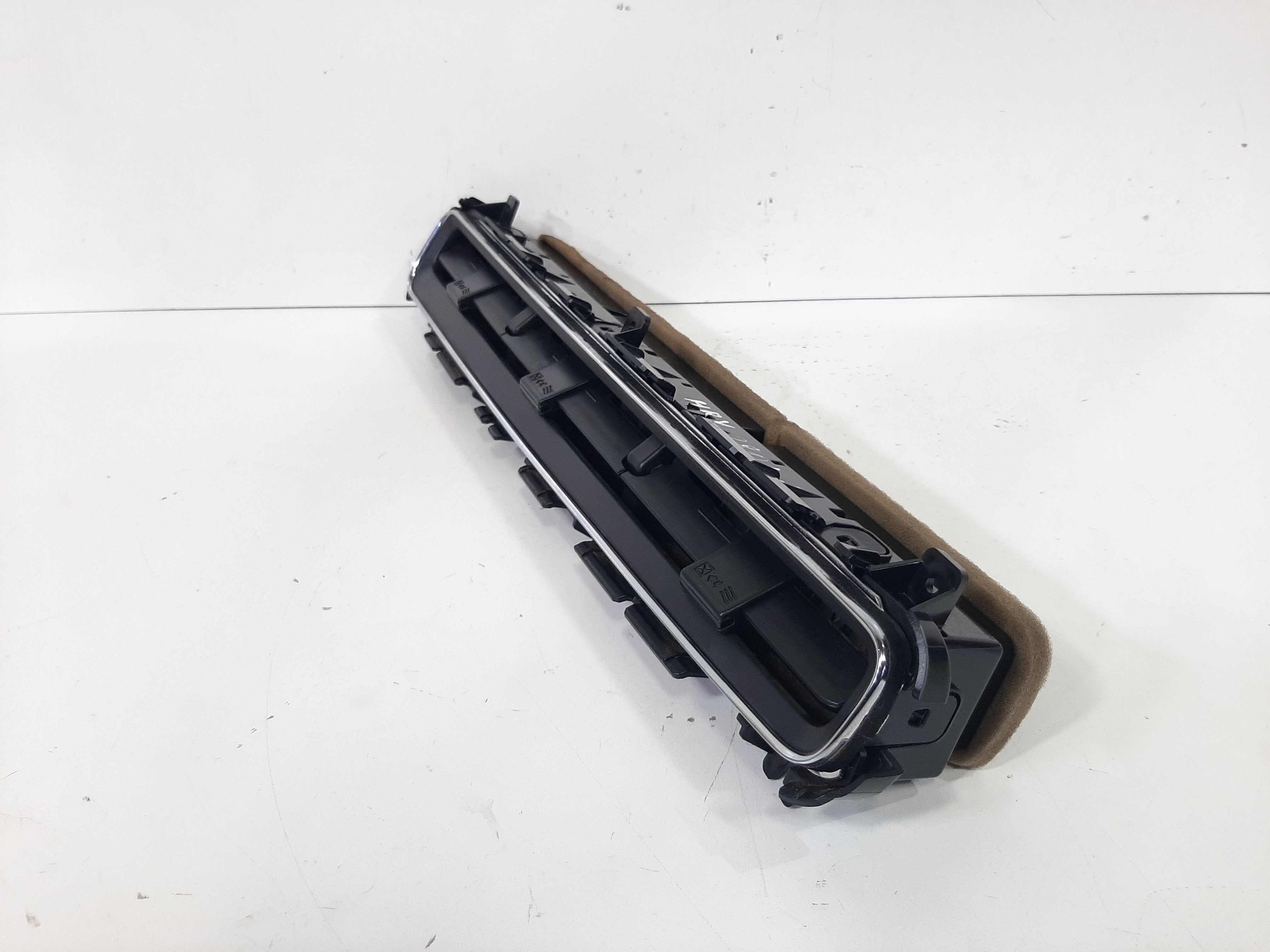 Difusor Ar Direito Honda Hrv Ex 1.8 2015 2016 2017 2018 2