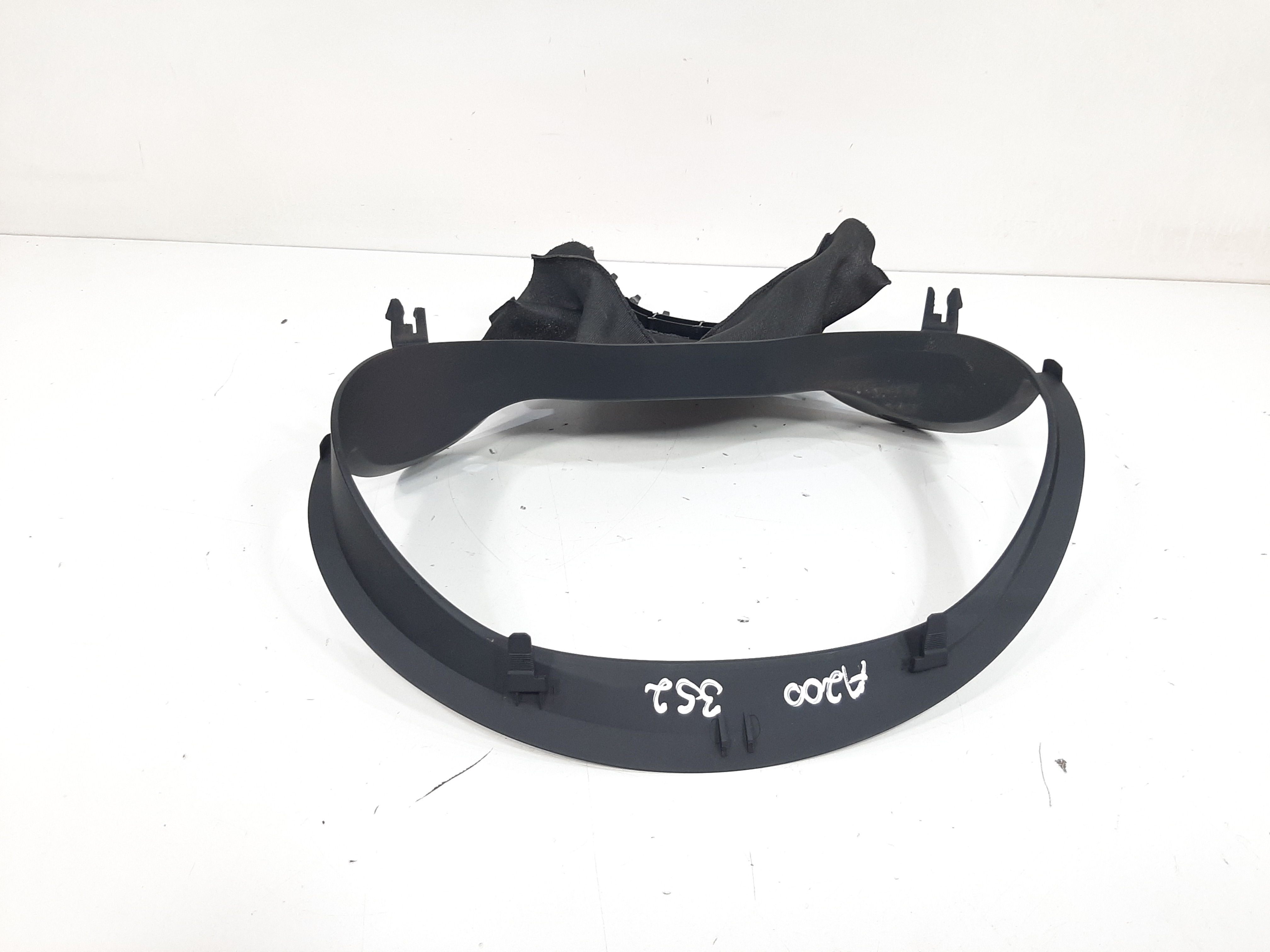Moldura Superior Coluna Direção Mercedes A200 2013 A 2018 8