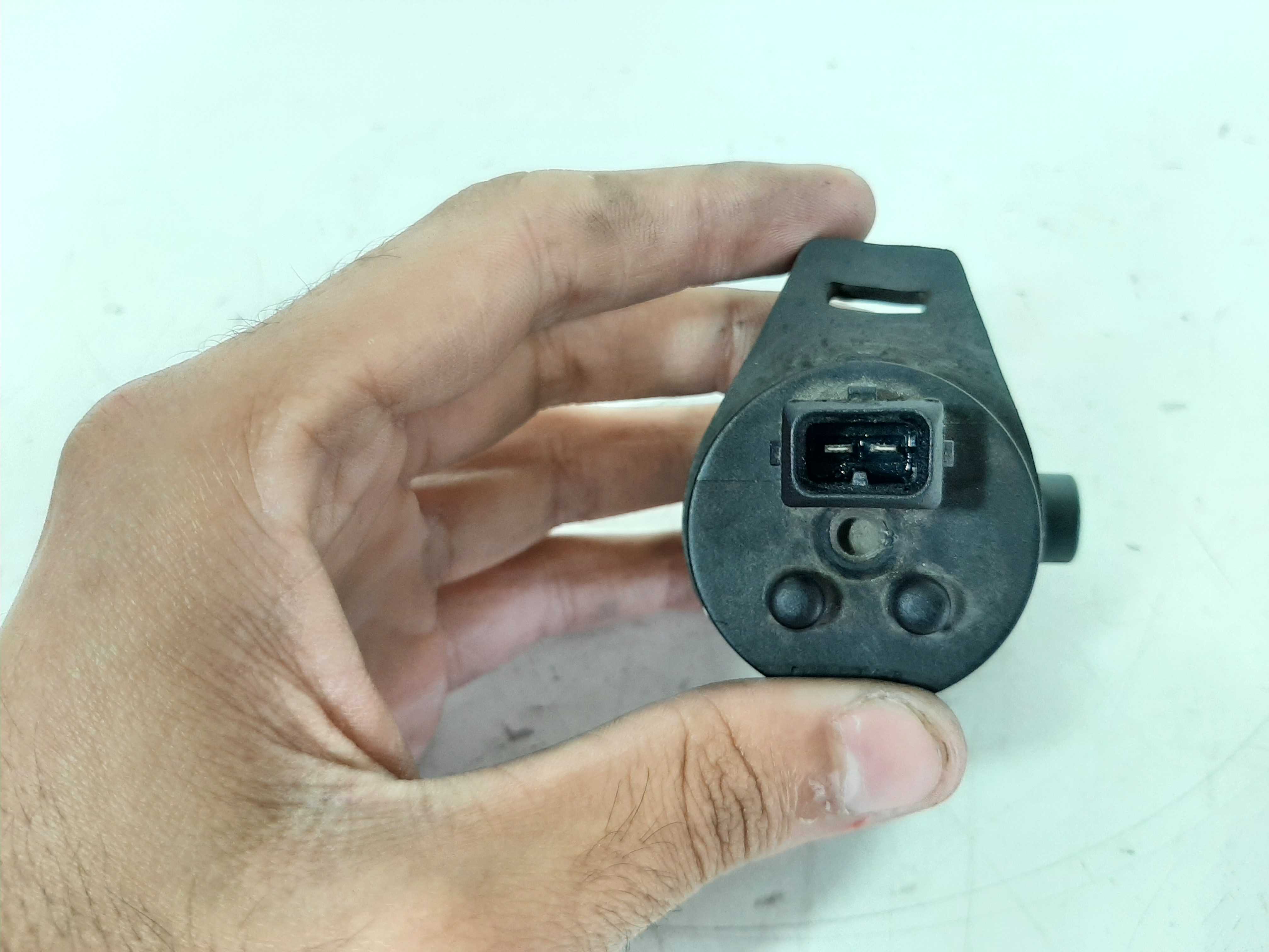 Valvula Solenoide Bmw 540i 4.4 V8 96 A 04 Cod: 1748 875 7