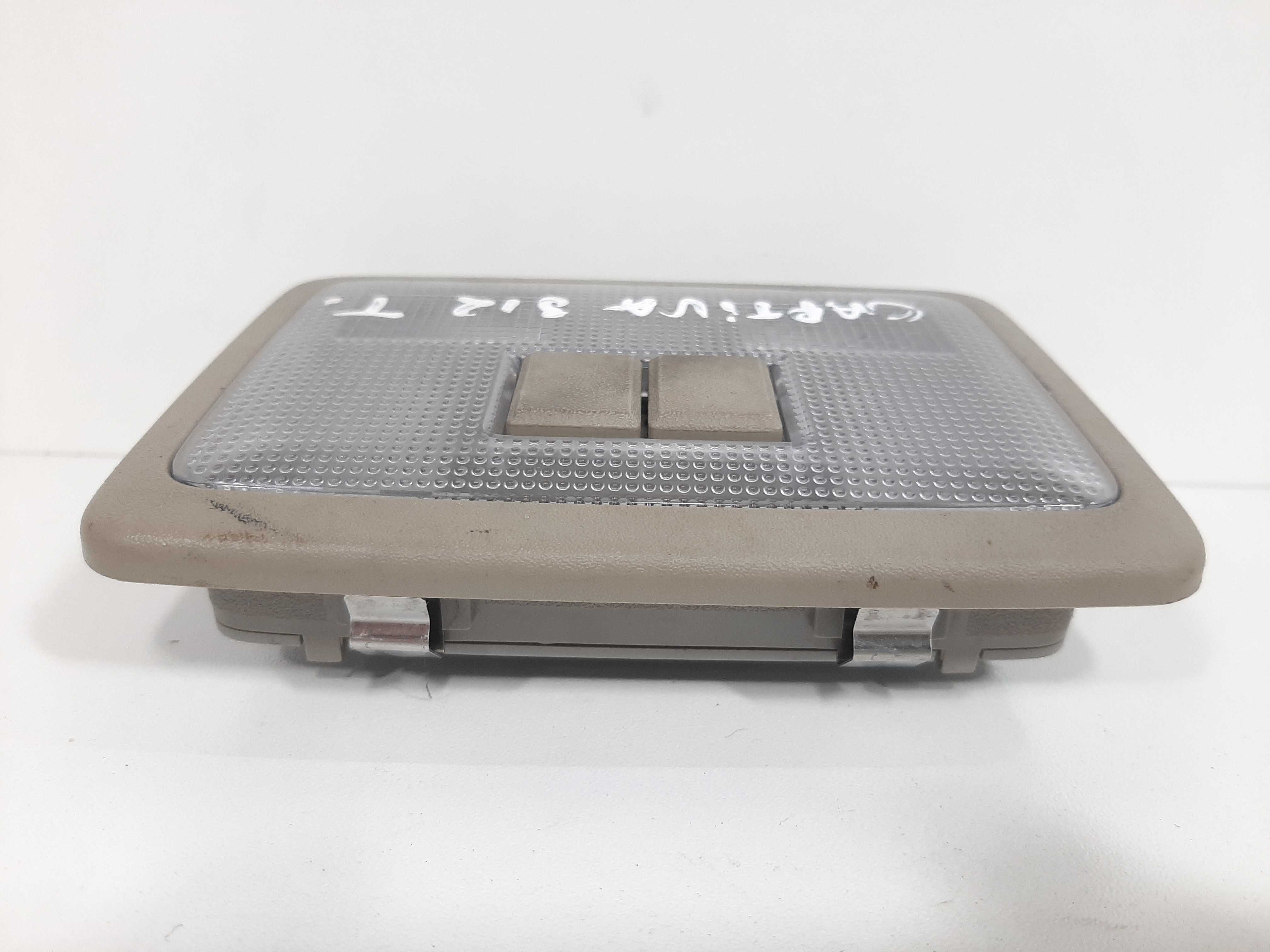 Luz Cortesia Gm Chevrolet Captiva Sport 2008 2009 A 2016 5
