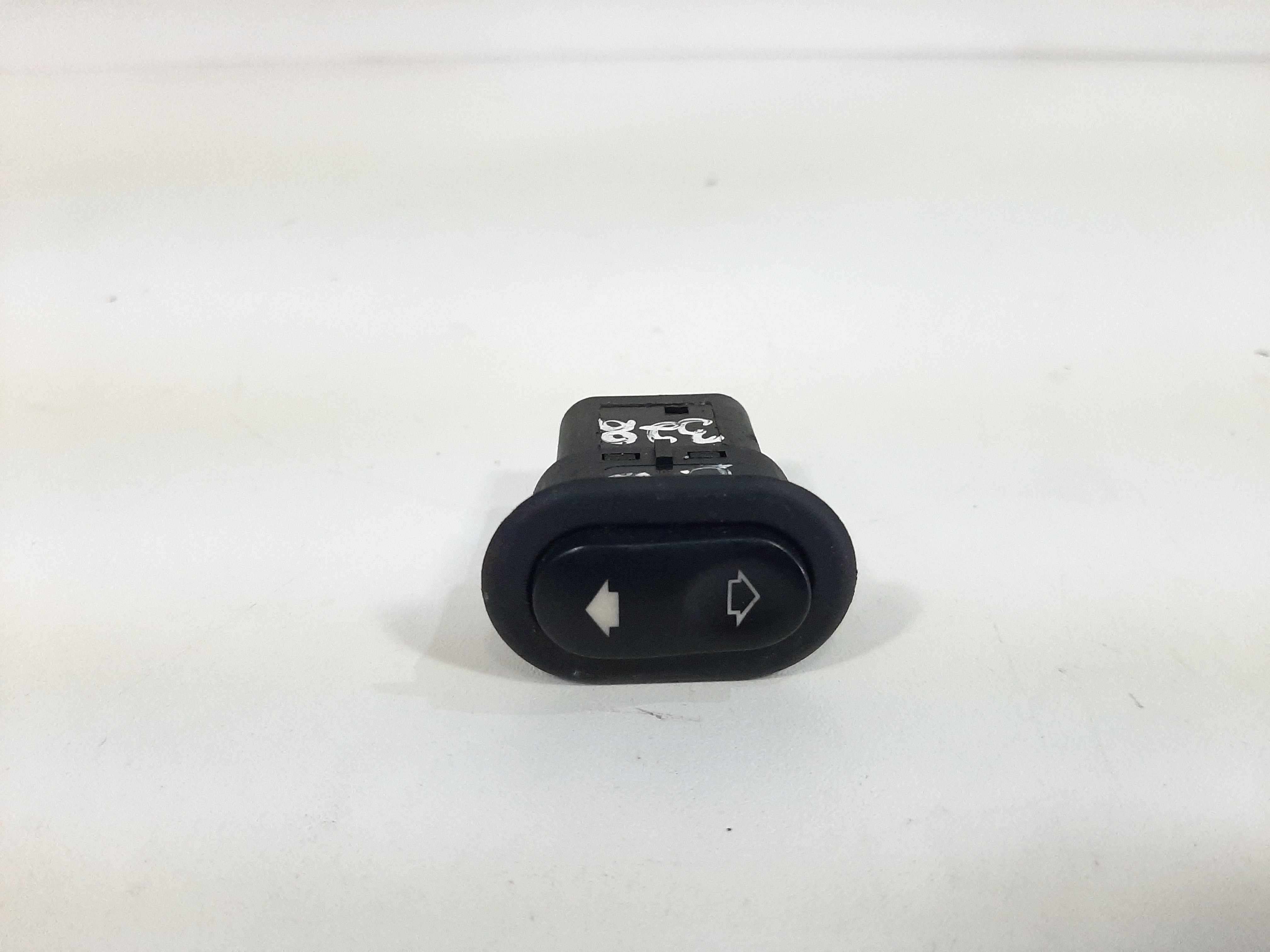 Botão Vidro Elétrico Dianteiro Direito Fiesta 2002 A 2014 5