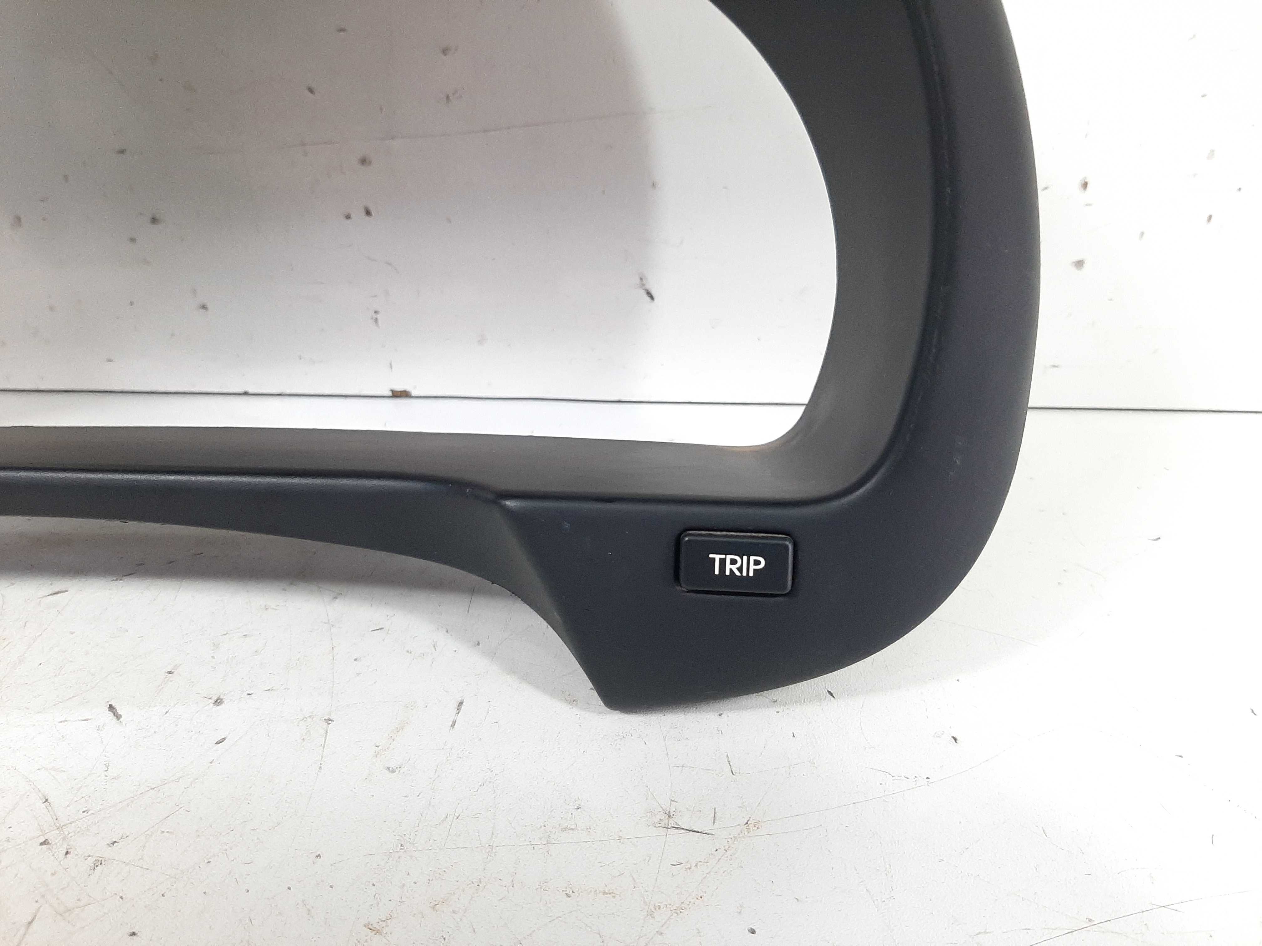 Moldura Painel Instrumentos Hyundai I30 2009 2010 A 2012 5