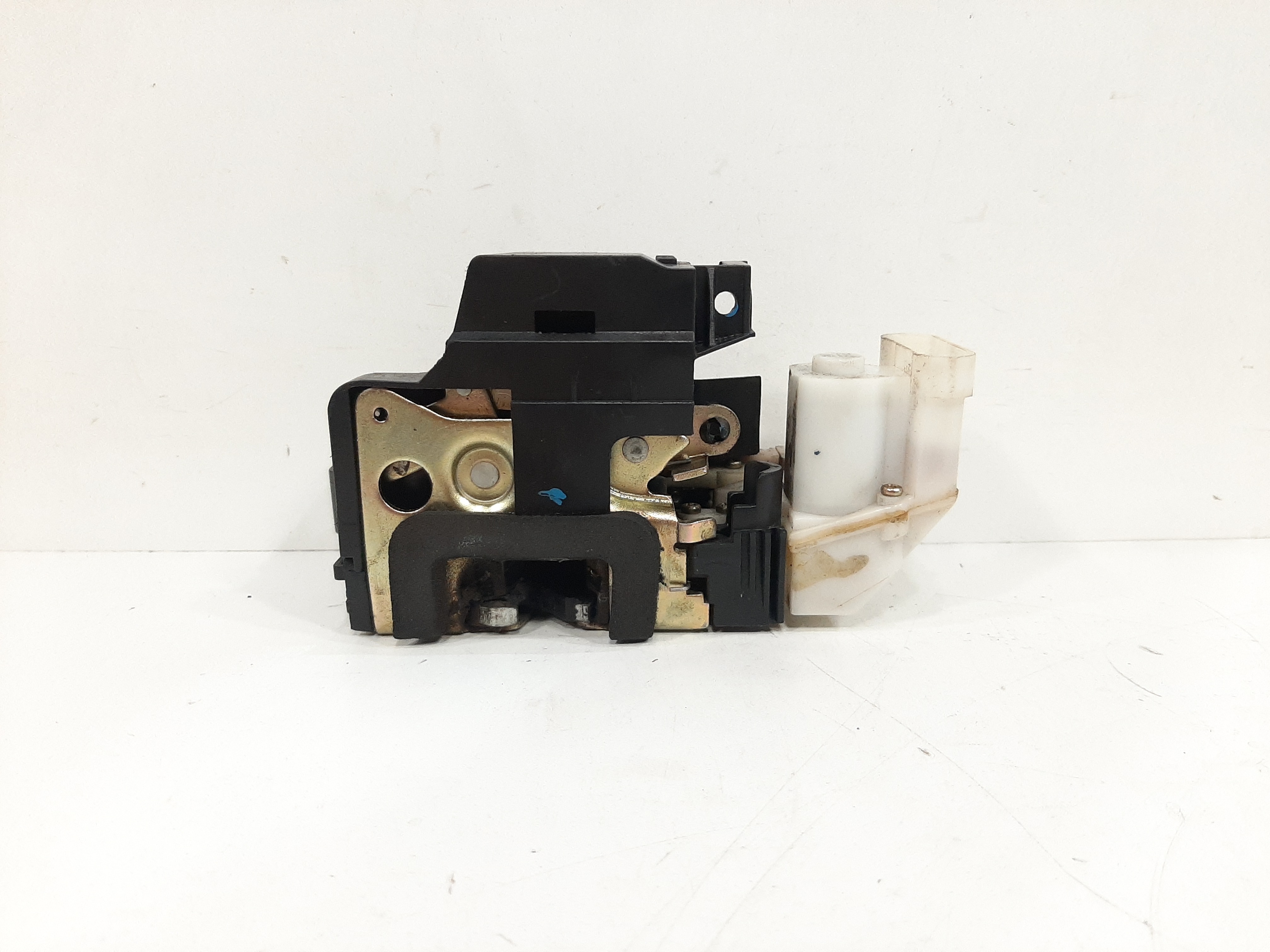 Fechadura Porta Dianteira Esquerda Fiat Doblo 2002 A 2015 2