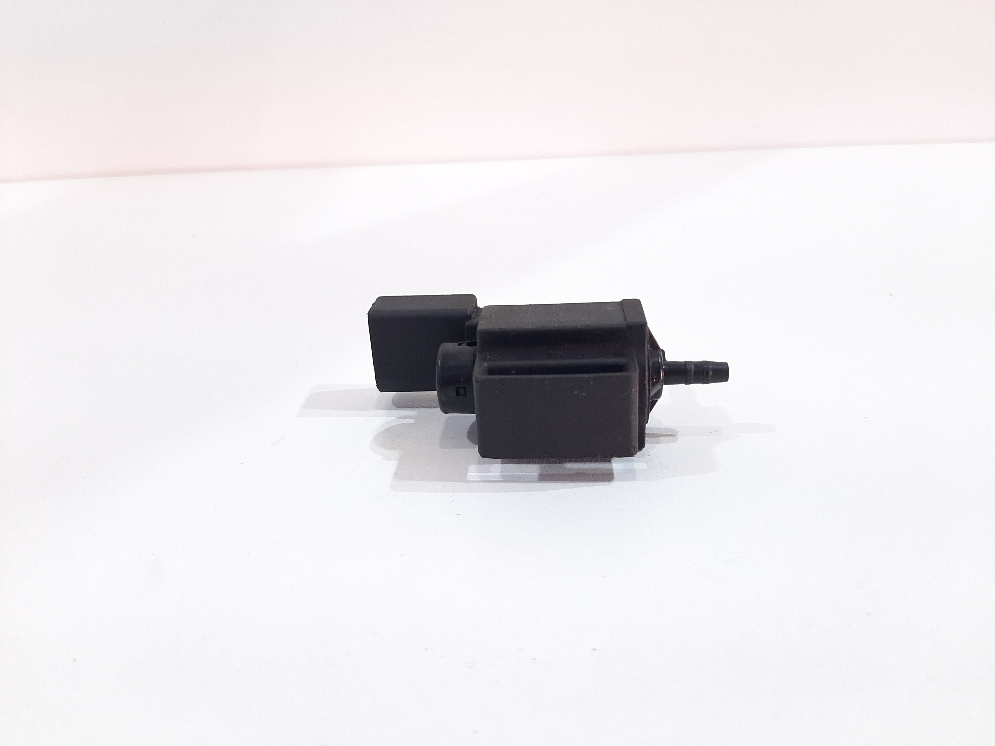 Válvula Solenoide Audi A4 A5 Q3 Q5 2.0 Tfsi 037906283c Jetta 4