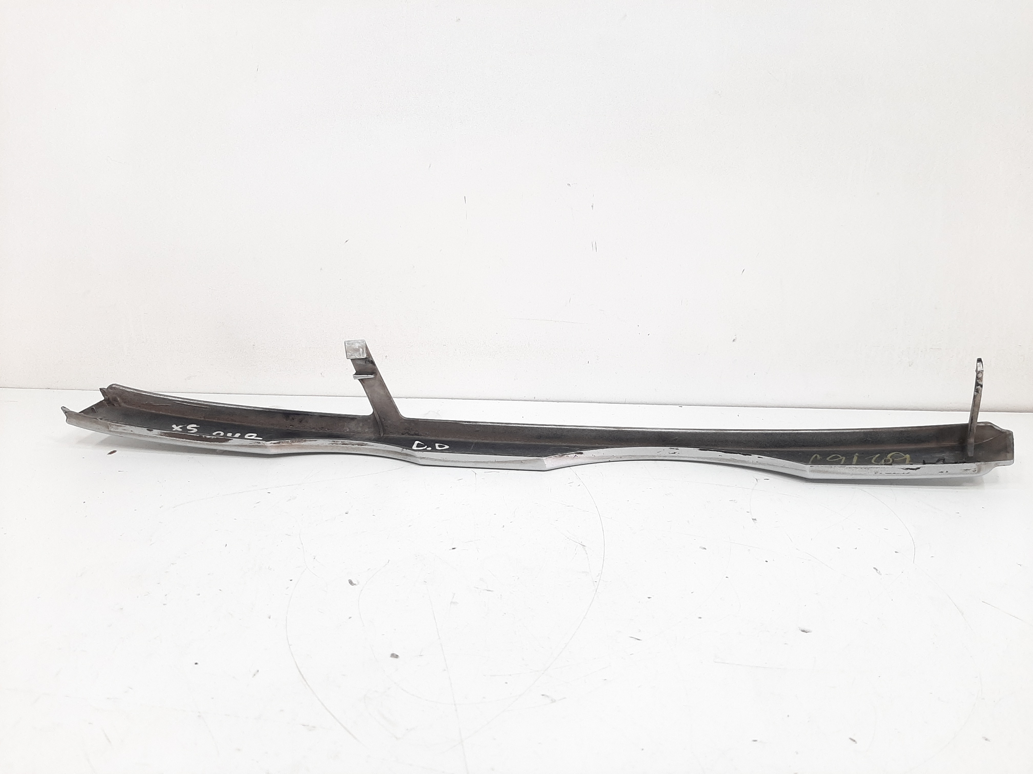 Acabamento Farol Dianteiro Direito Bmw X5 E53 1999 A 2006 6