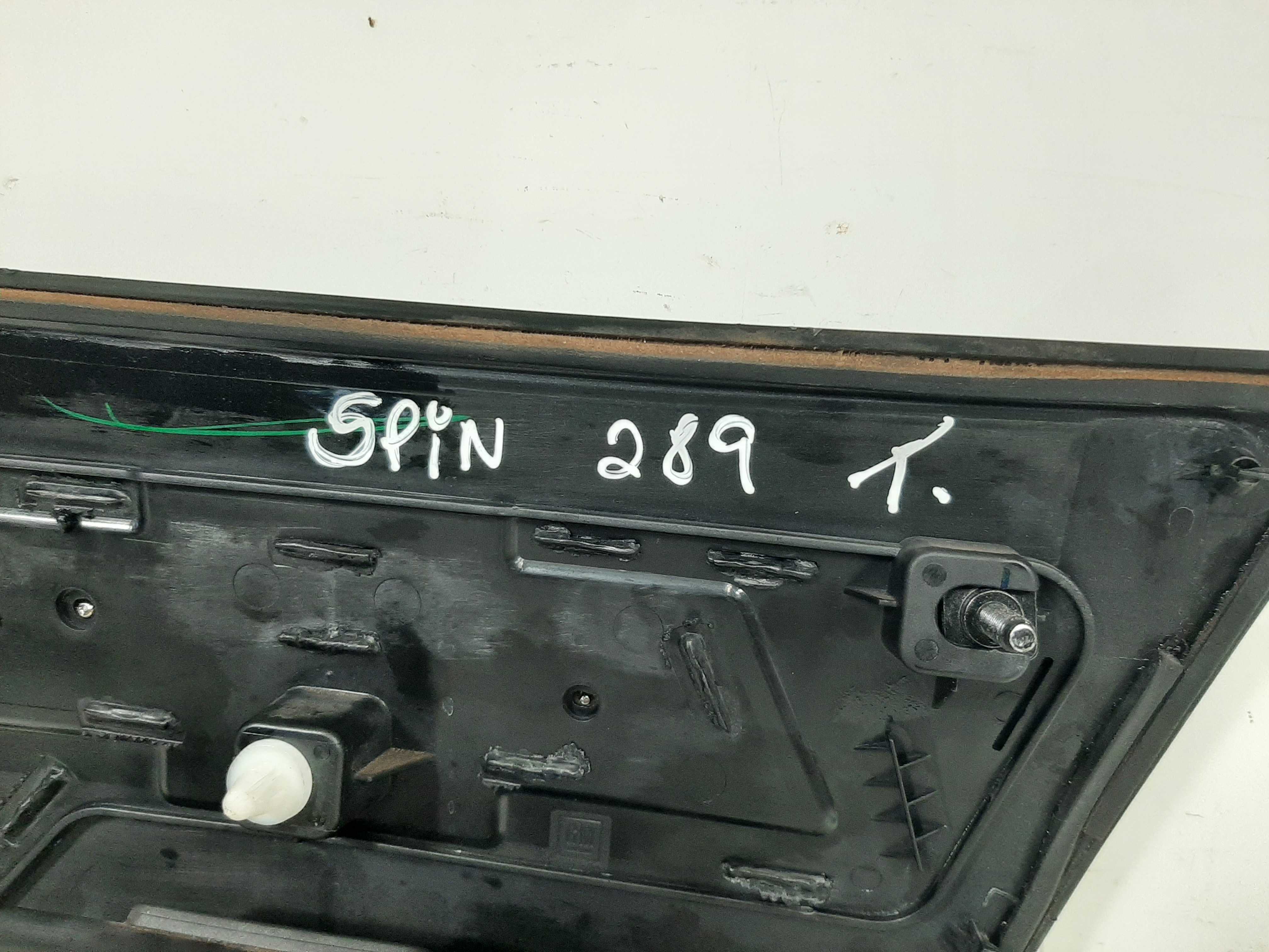 Moldura Maçaneta Tampa Traseira Gm Spin 2012 2013 A 2017 7