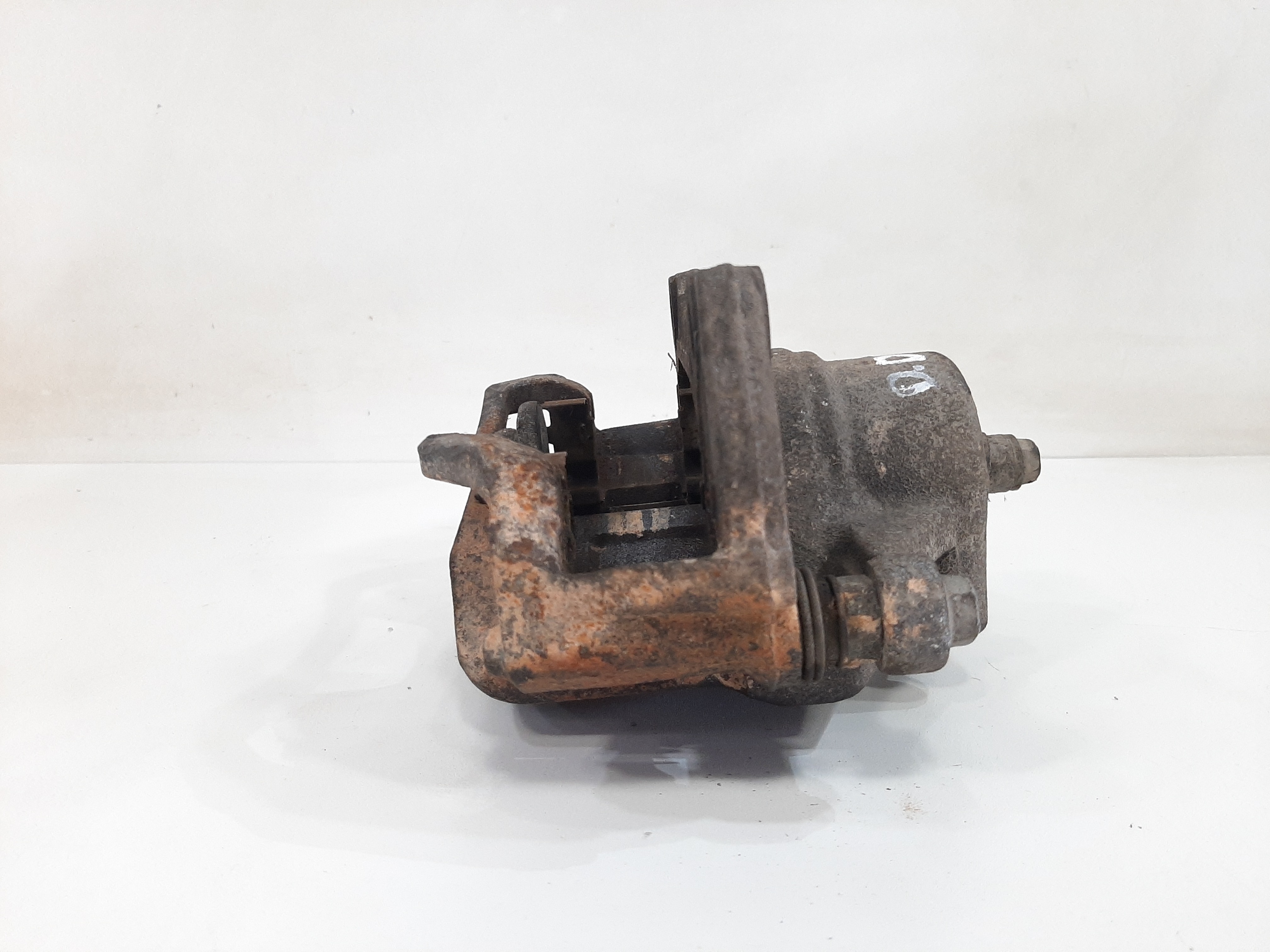 Pinça Dianteira Direita Kia Cerato 1.6 Aut 2009 A 2013 2