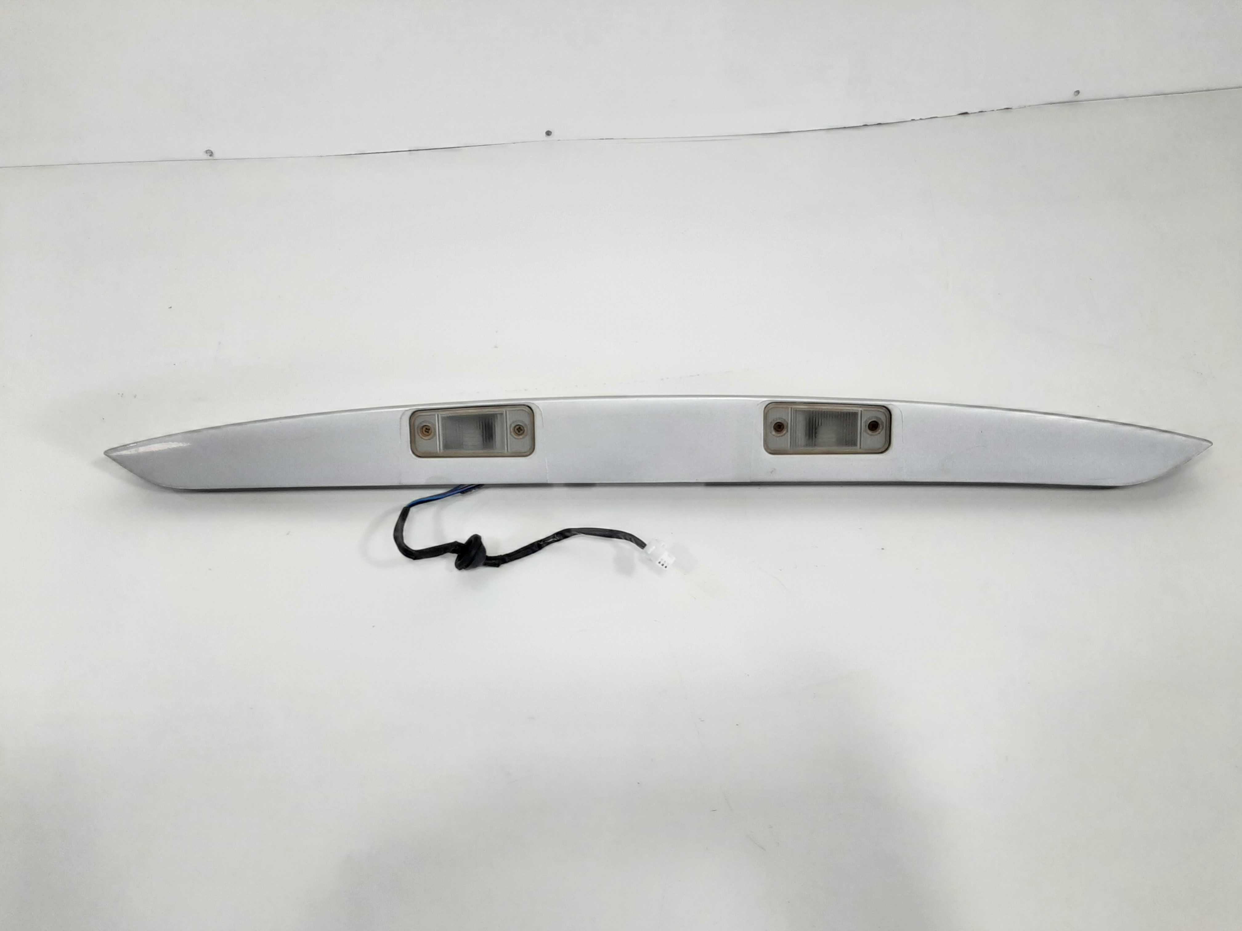 Moldura Friso Luz Placa Traseiro Hyundai Santa Fe 07 A 2013