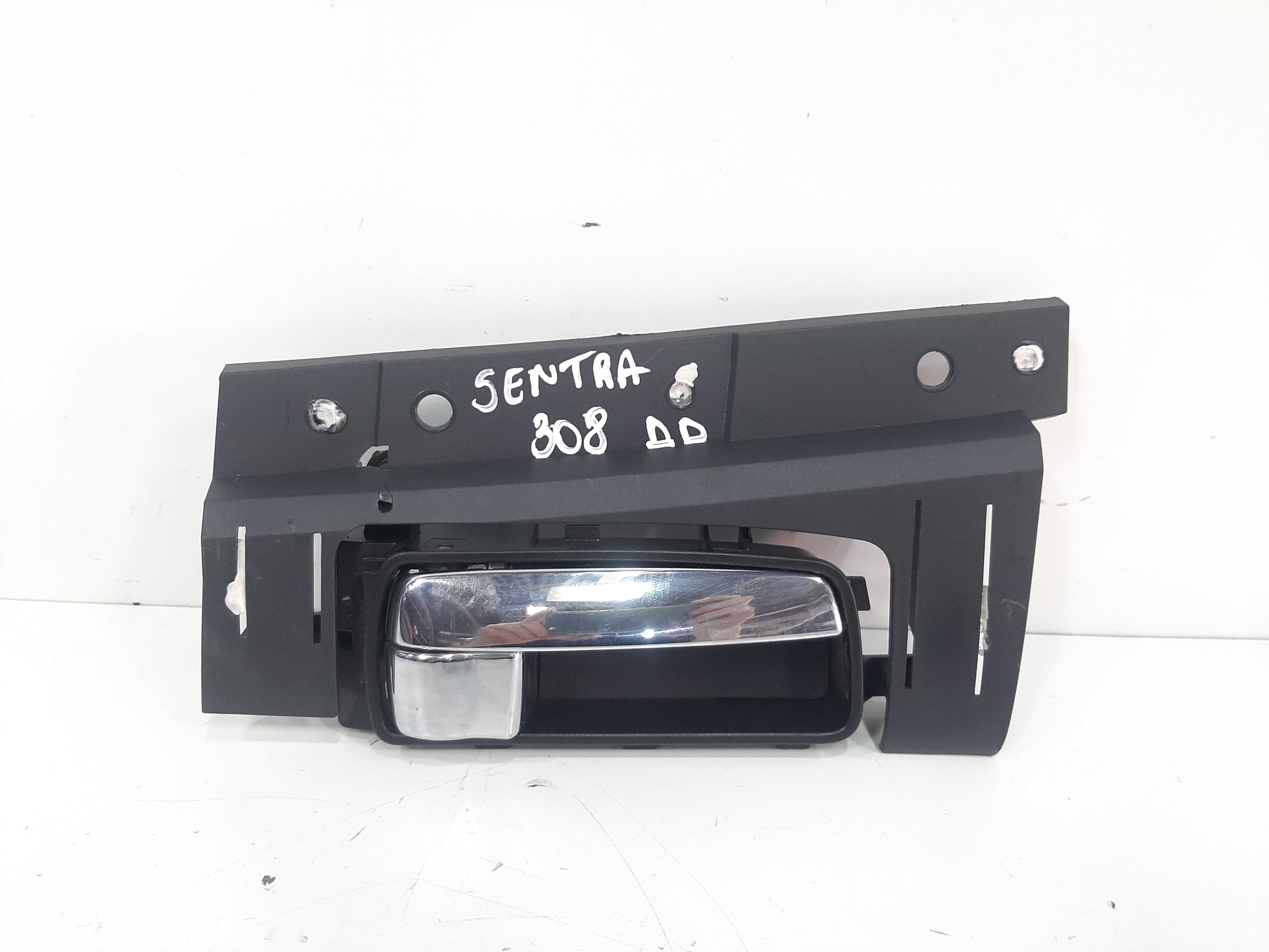 Maçaneta Interna Dianteiro Direito Nissan Sentra 2008 A 2013 1