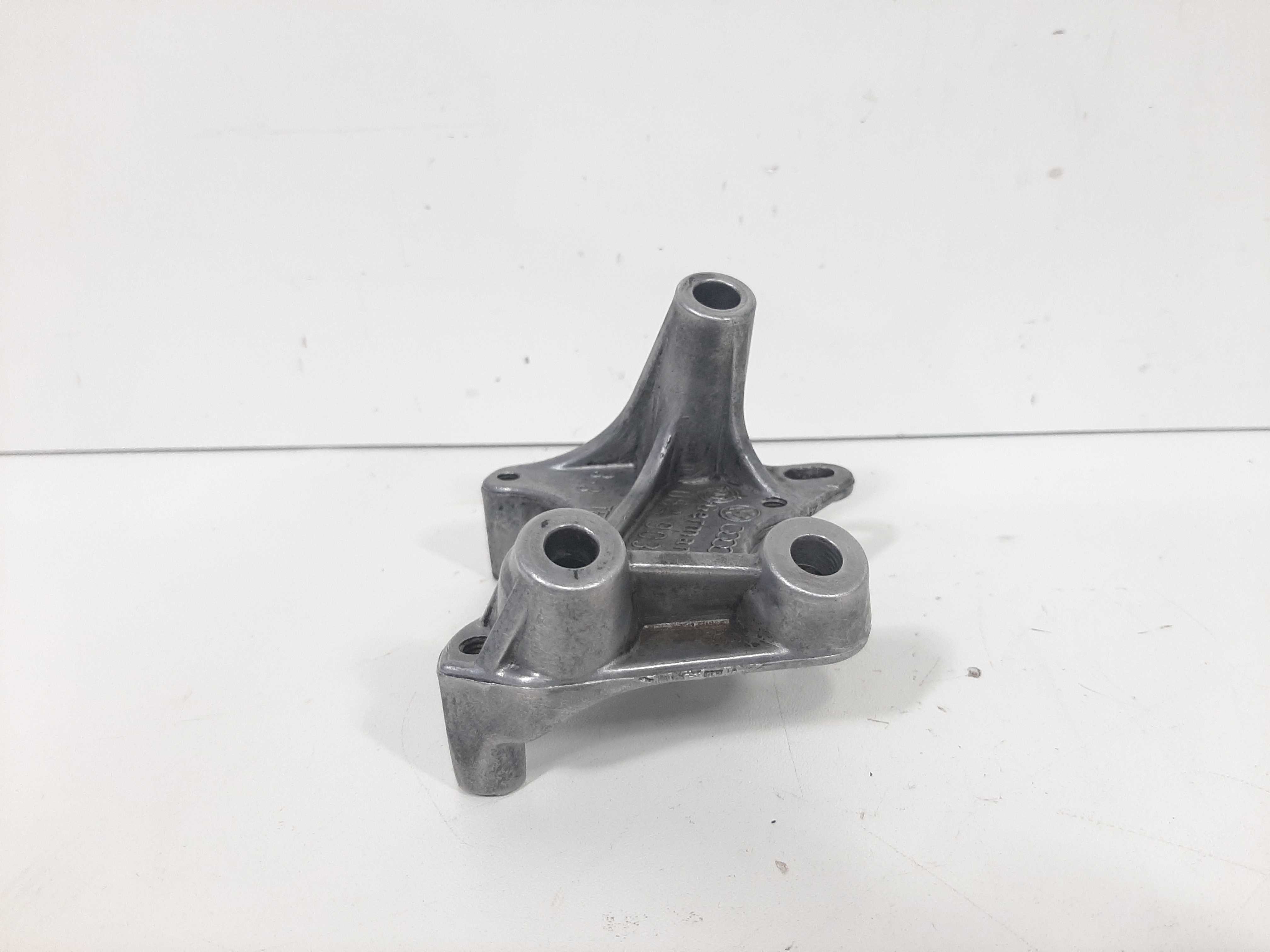 Suporte Bobina Ignição Audi A3 1997 1998 1999 2000 A 2003 8