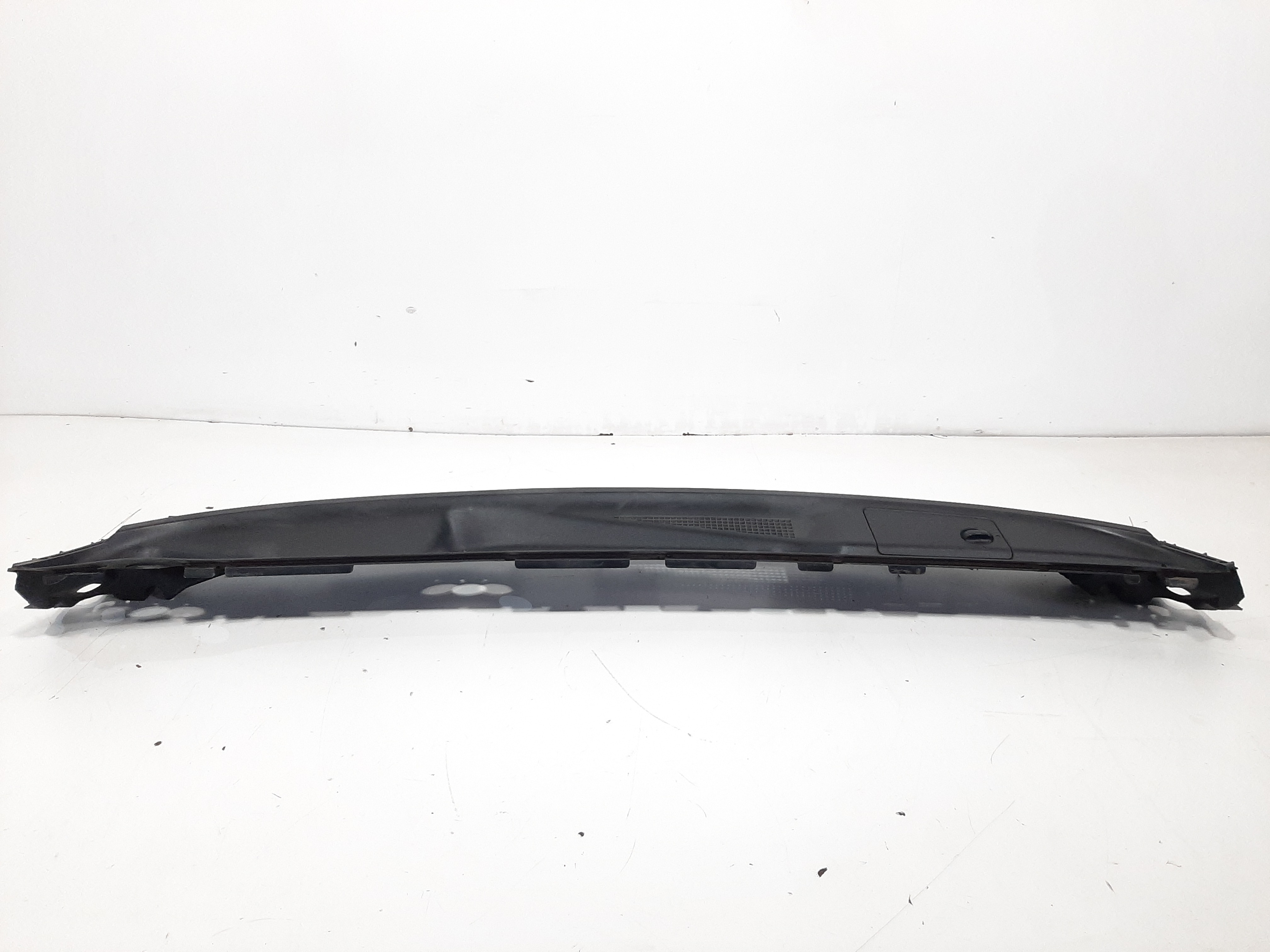 Acabamento Churrasqueira Nissan Livina 2010 2011 2012 A 2014 4