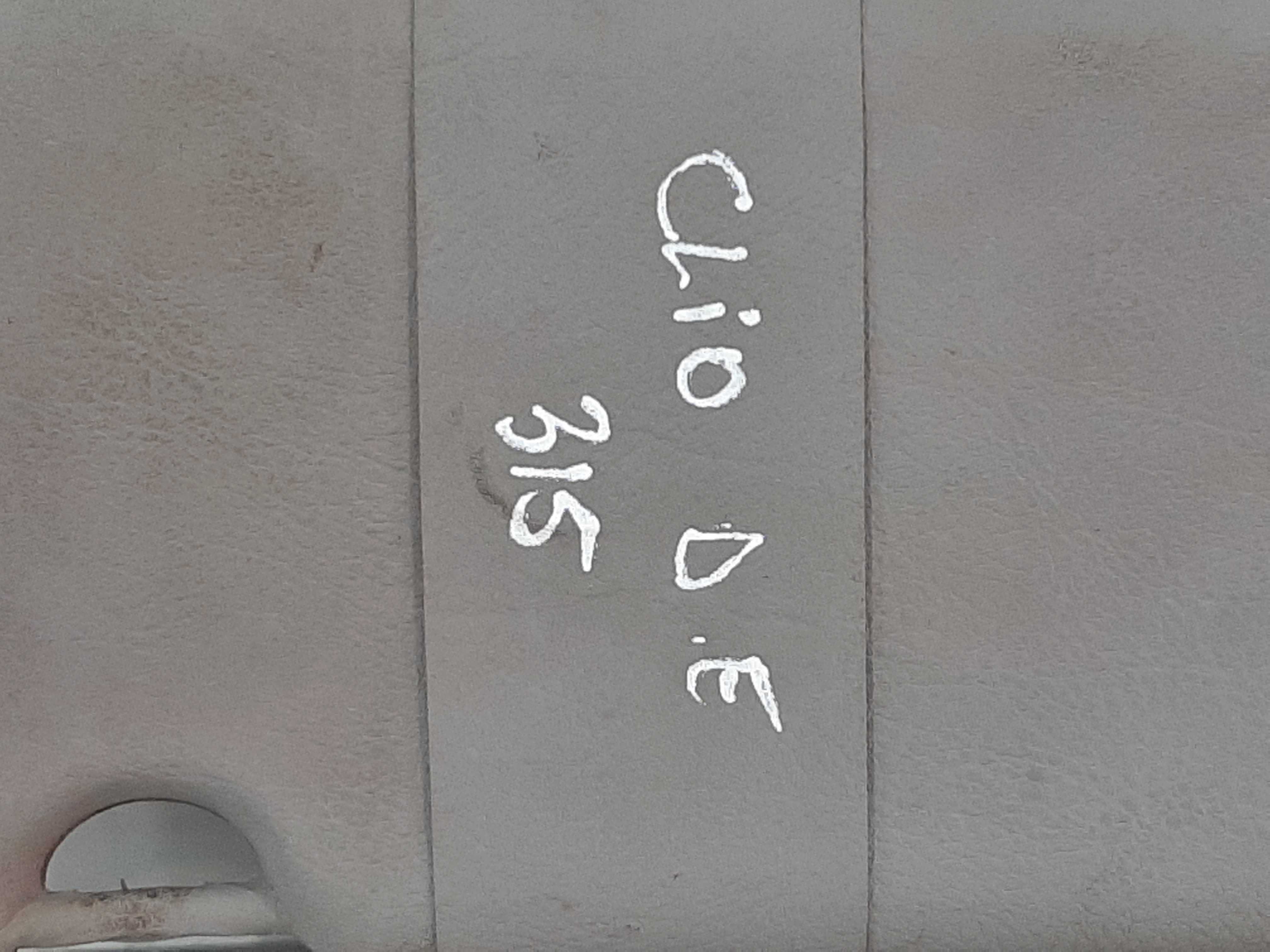 Quebra Sol Dianteiro Esquerdo Renault Clio 2000 2001 A 2003 3