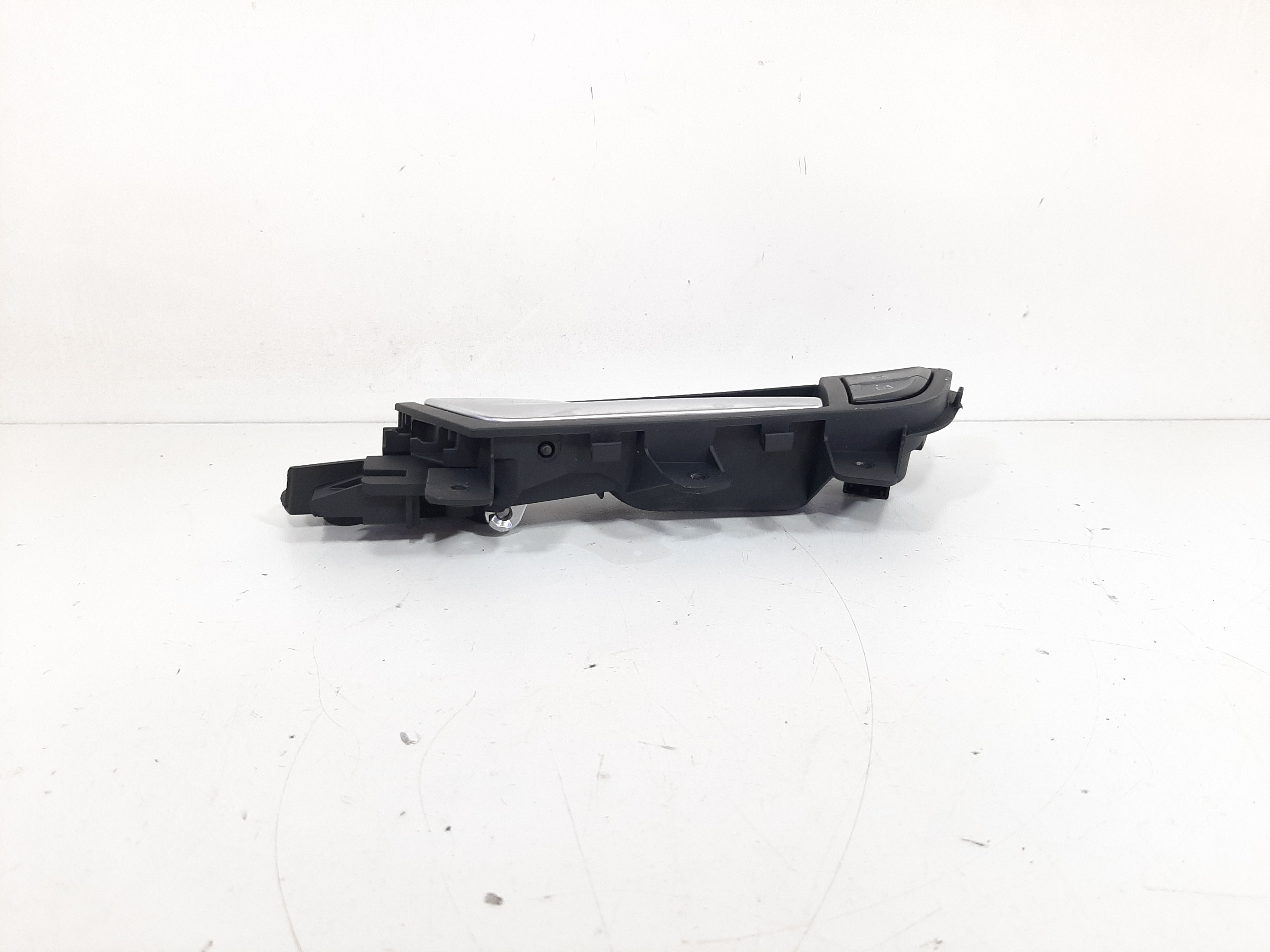 Maçaneta Interna Dianteira Esquerda Audi A4 2010 2011 A 2015 3