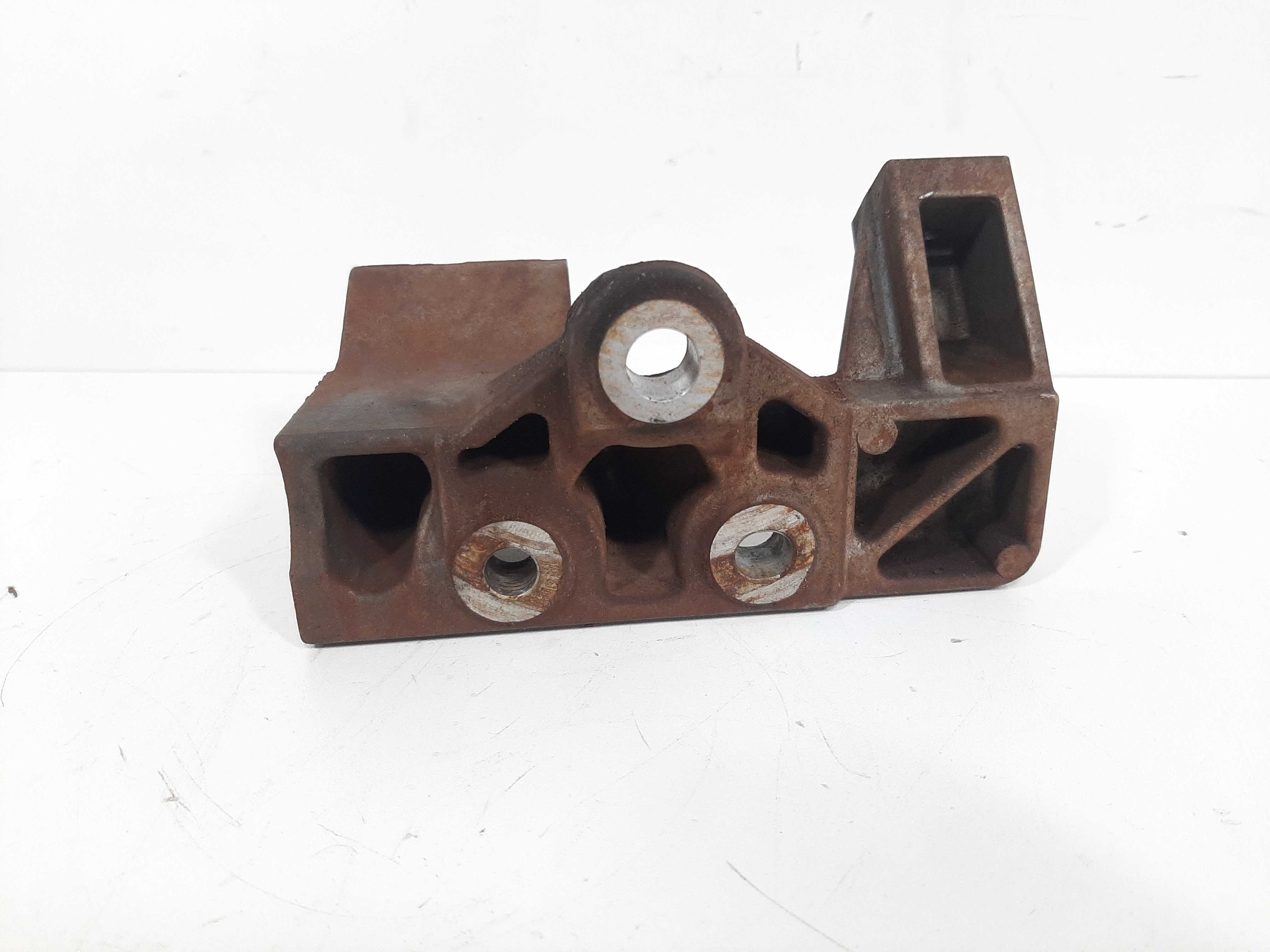 Suporte Alternador Astra Vectra Zafira 2.0 8v 2006 A 2012 5