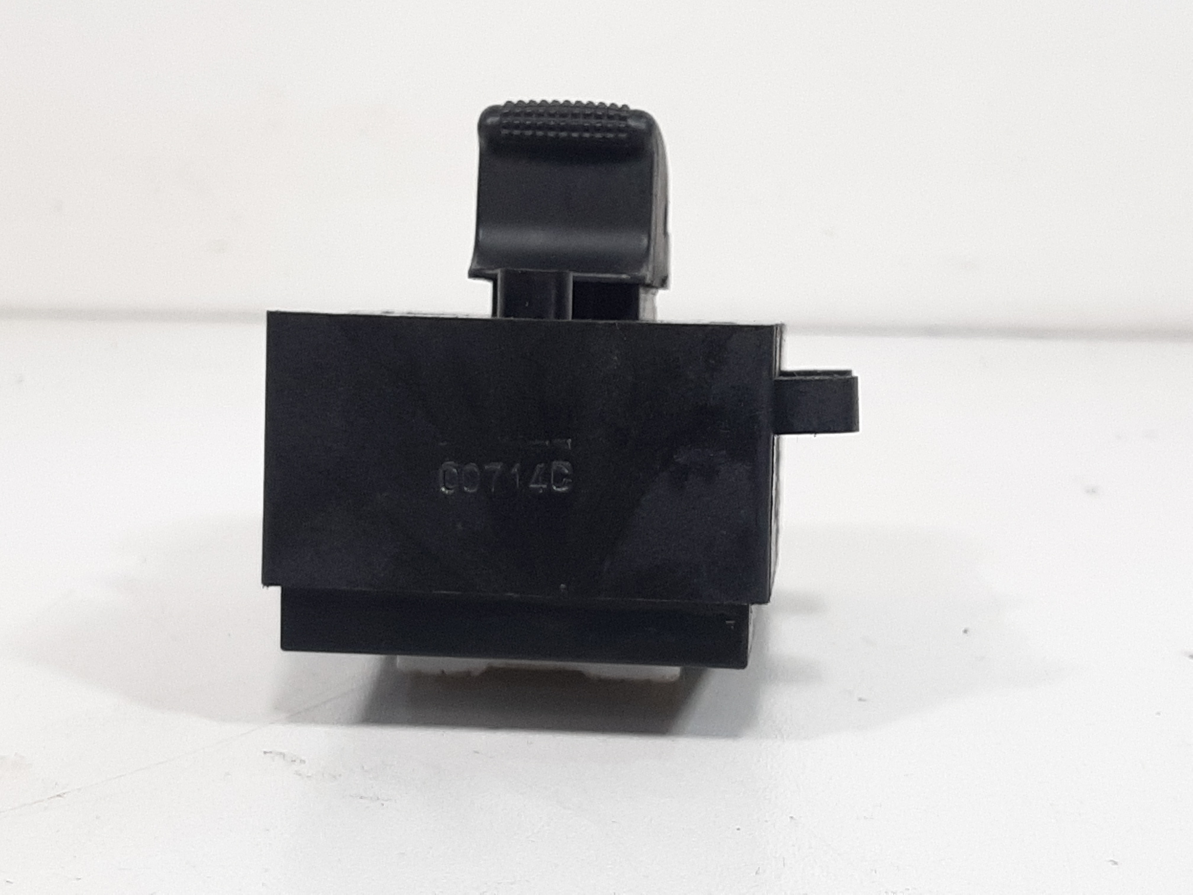 Botão Vidro Elétrico Traseiro Direito Azera 2007 2008 A 2011 1