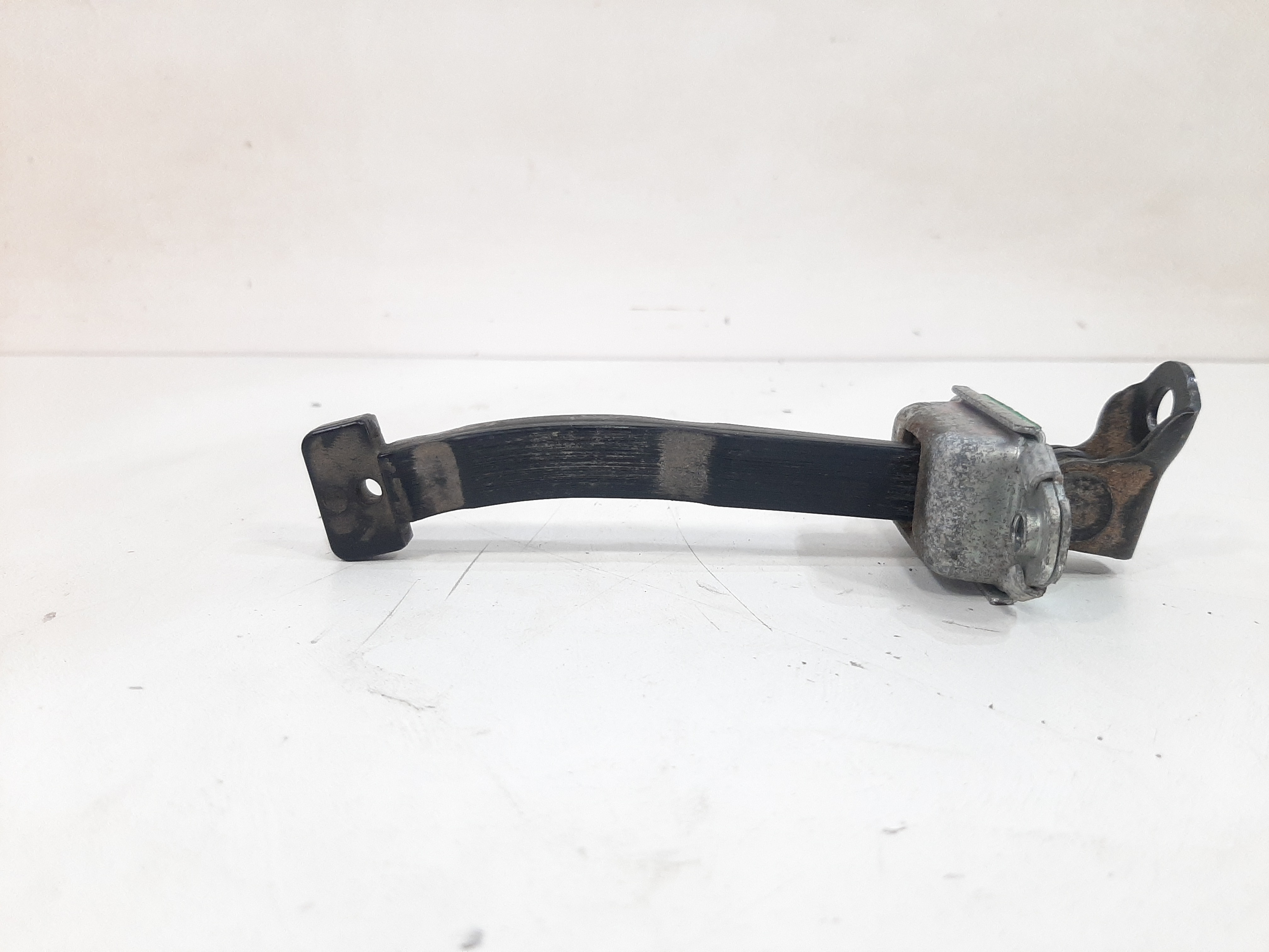 Limitador Porta Traseira Direita Kia Cerato Sx3 2009 A 2013 2