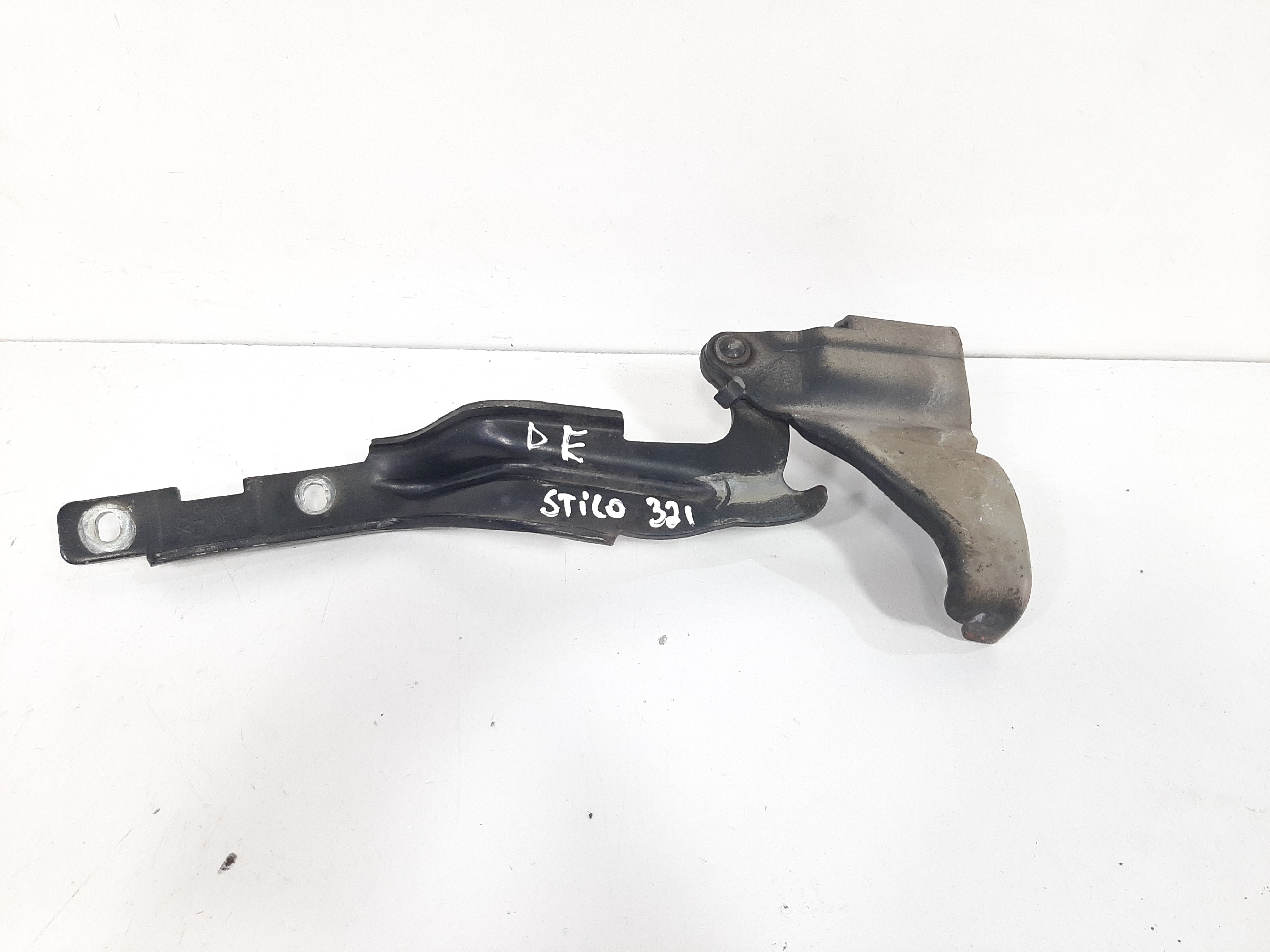 Dobradiça Capô Dianteira Esquerda Fiat Stilo 2003 A 2011 5