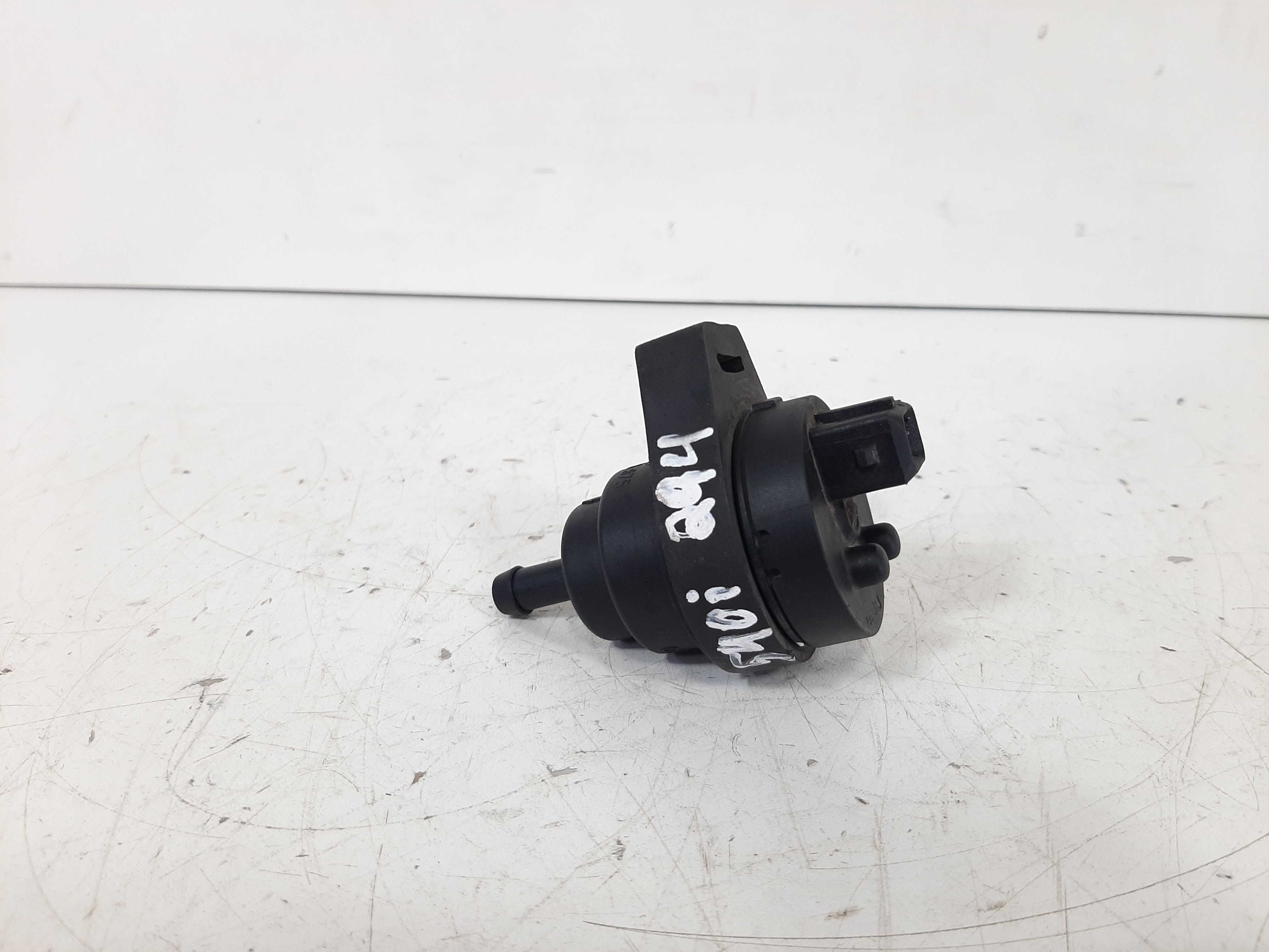 Valvula Solenoide Bmw 540i 4.4 V8 96 A 04 Cod: 1748 875 4