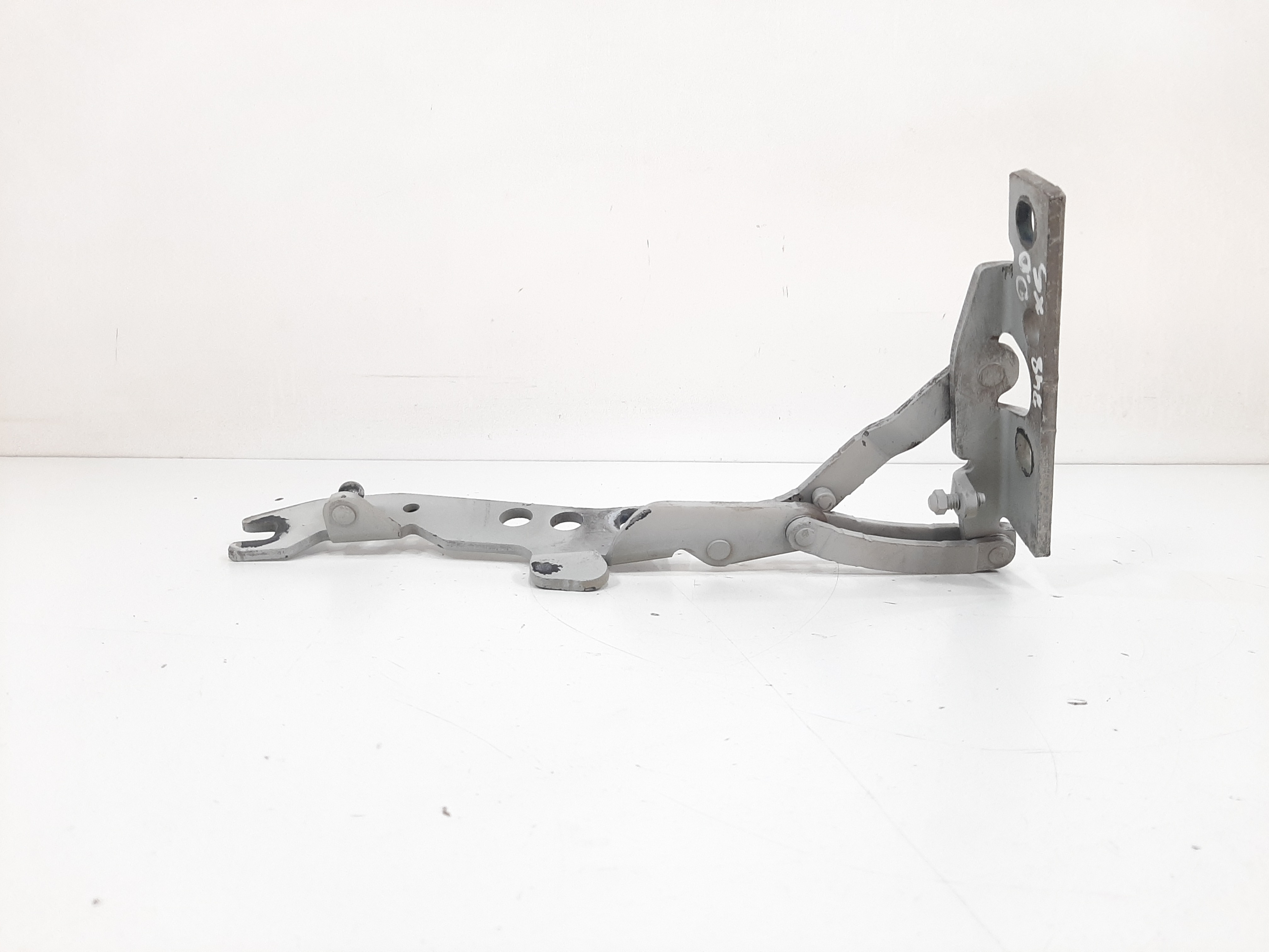 Dobradiça Dianteira Direita Capô Bmw X5 E53 1999 2000 A 2006 9