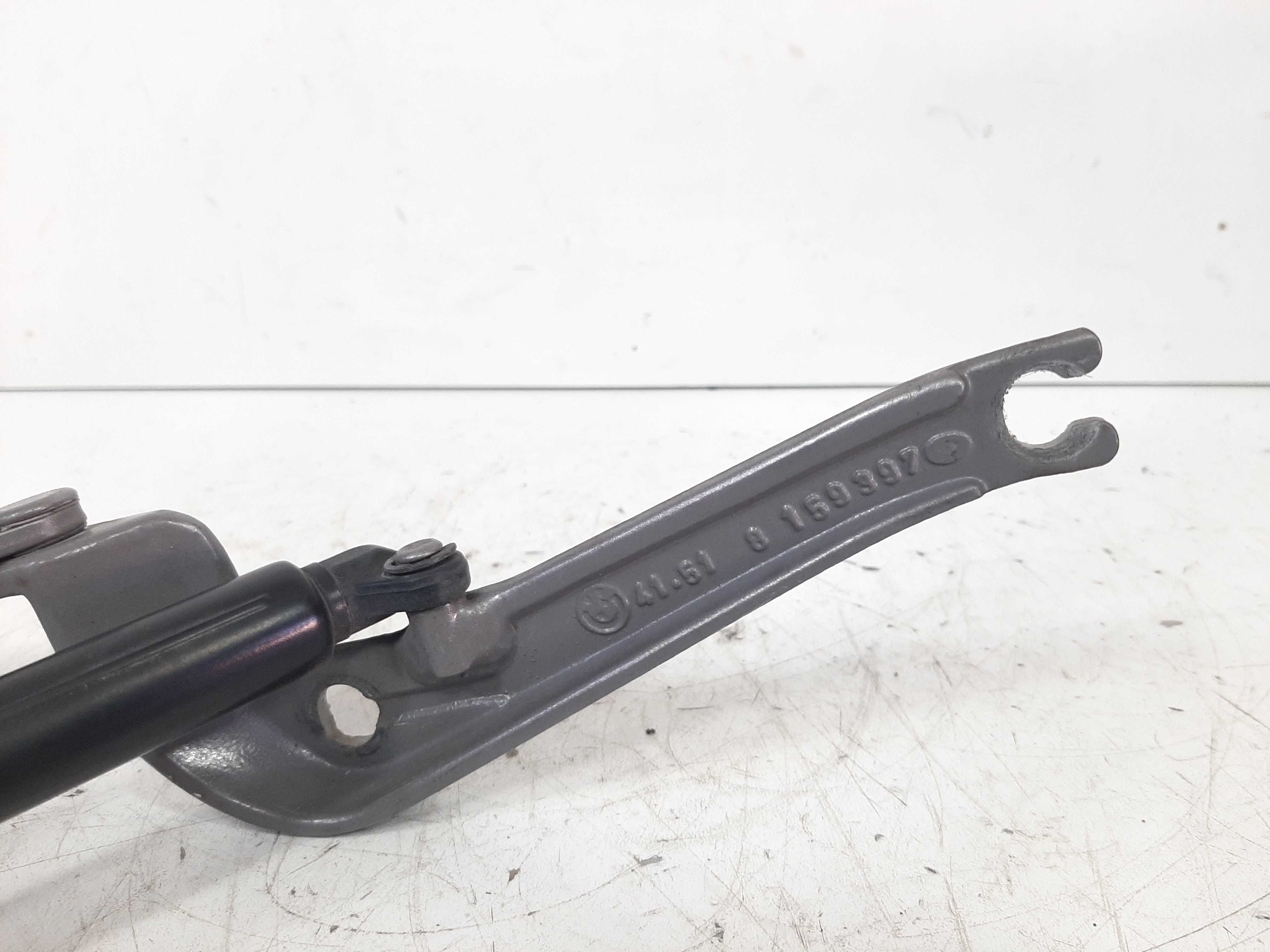 Dobradiça Tampa Traseira Esquerda Bmw 540i 96 97 A 2004 1