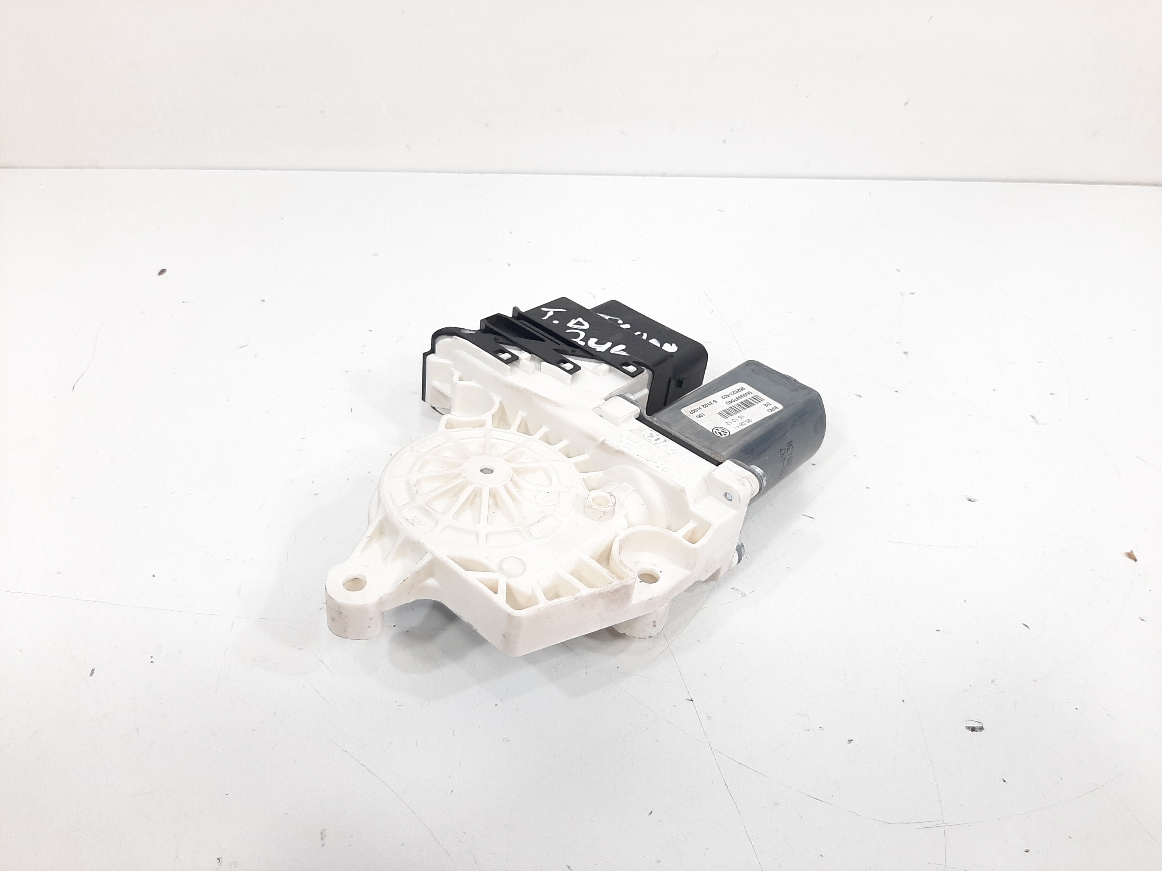 Motor Vidro Elétrico Traseiro Direito Vw Tiguan 2012 A 2017 4