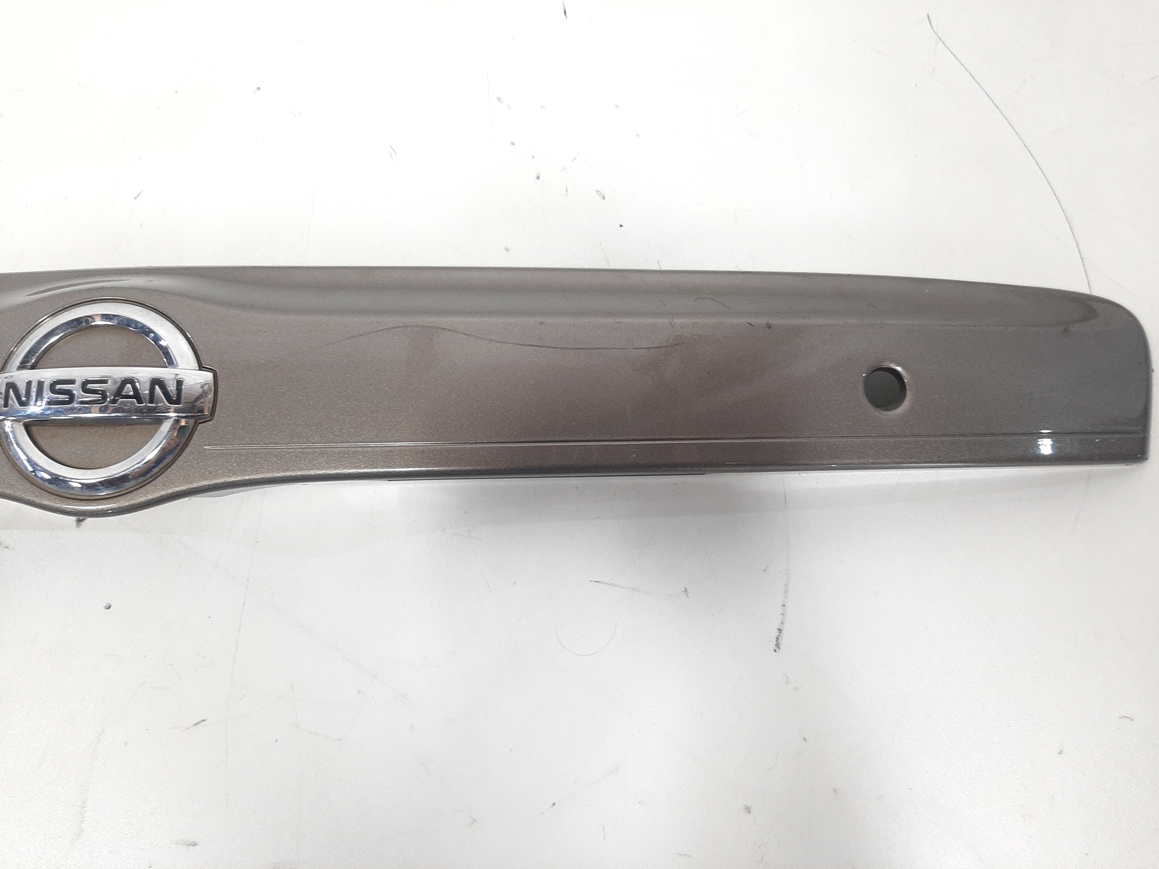 Moldura Luz Placa Nissan Versa 1.6 2011 2012 2013 3