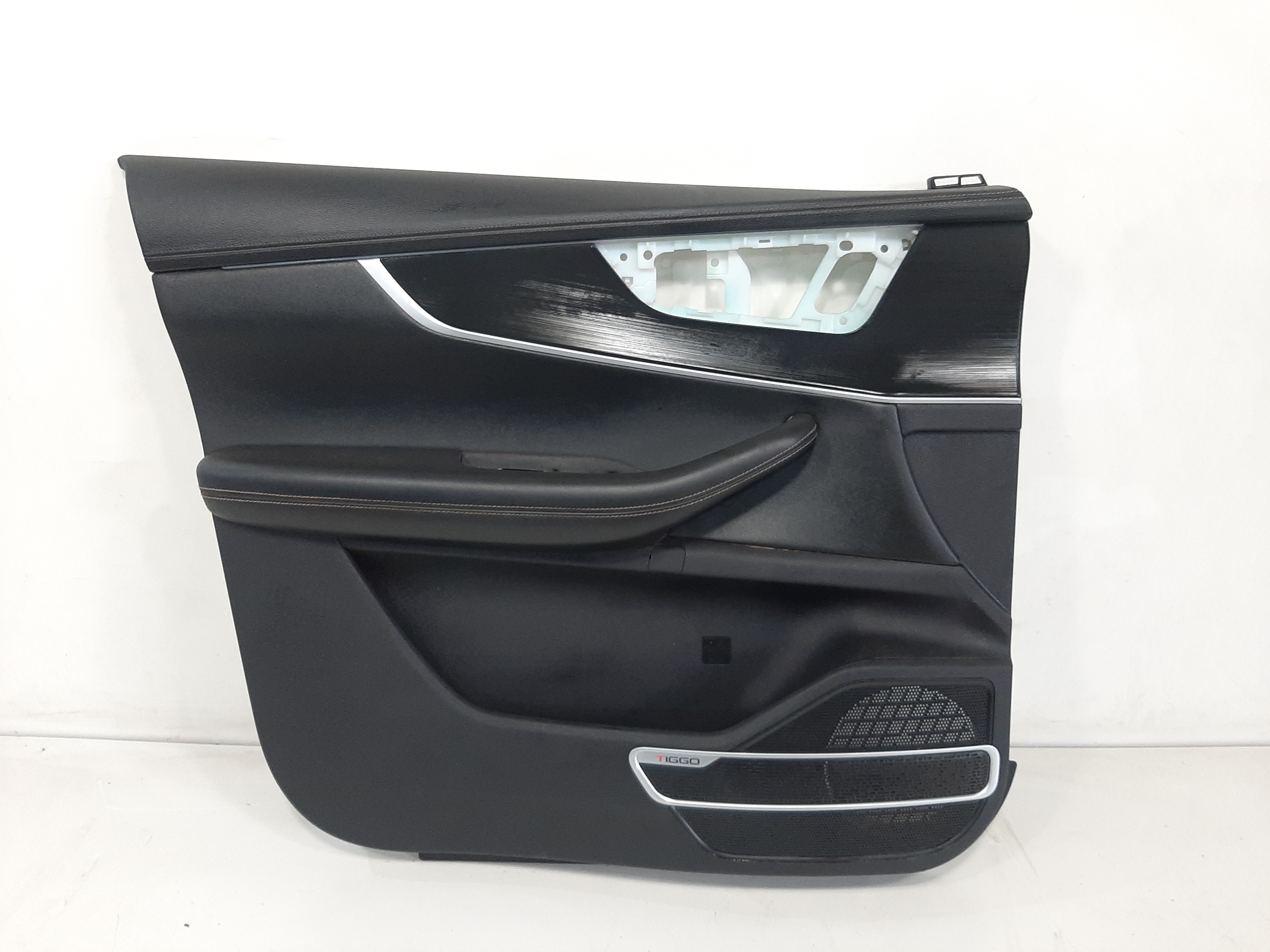 Forro Porta Dianteira Esquerda Chery Tiggo 8 2019 A 2022 4