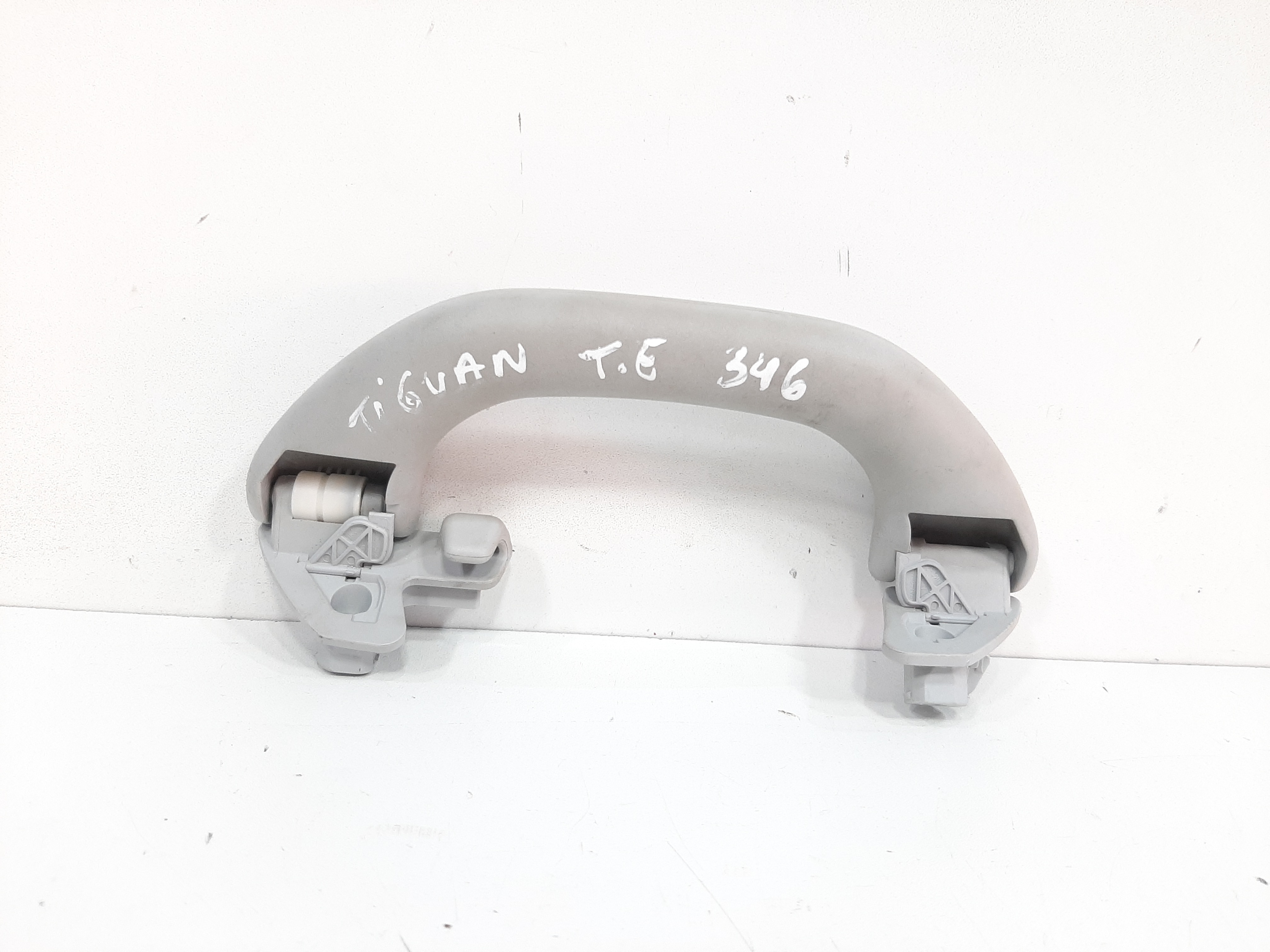 Alça Teto Traseira Esquerda Vw Tiguan 2012 2013 2014 A 2017 8