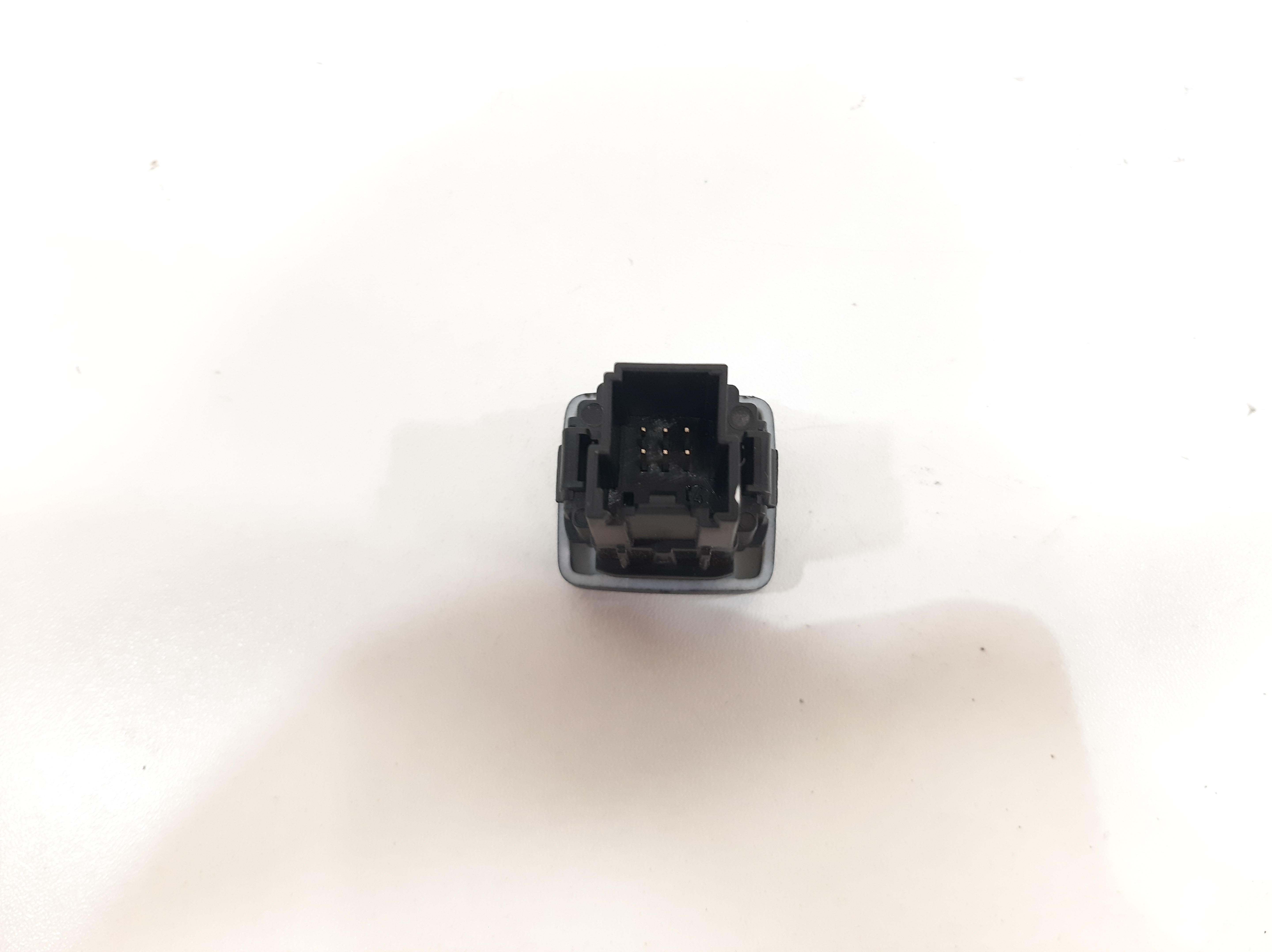 Botão Comando Abertura Porta Malas Ford Fusion 2014 A 2019 3