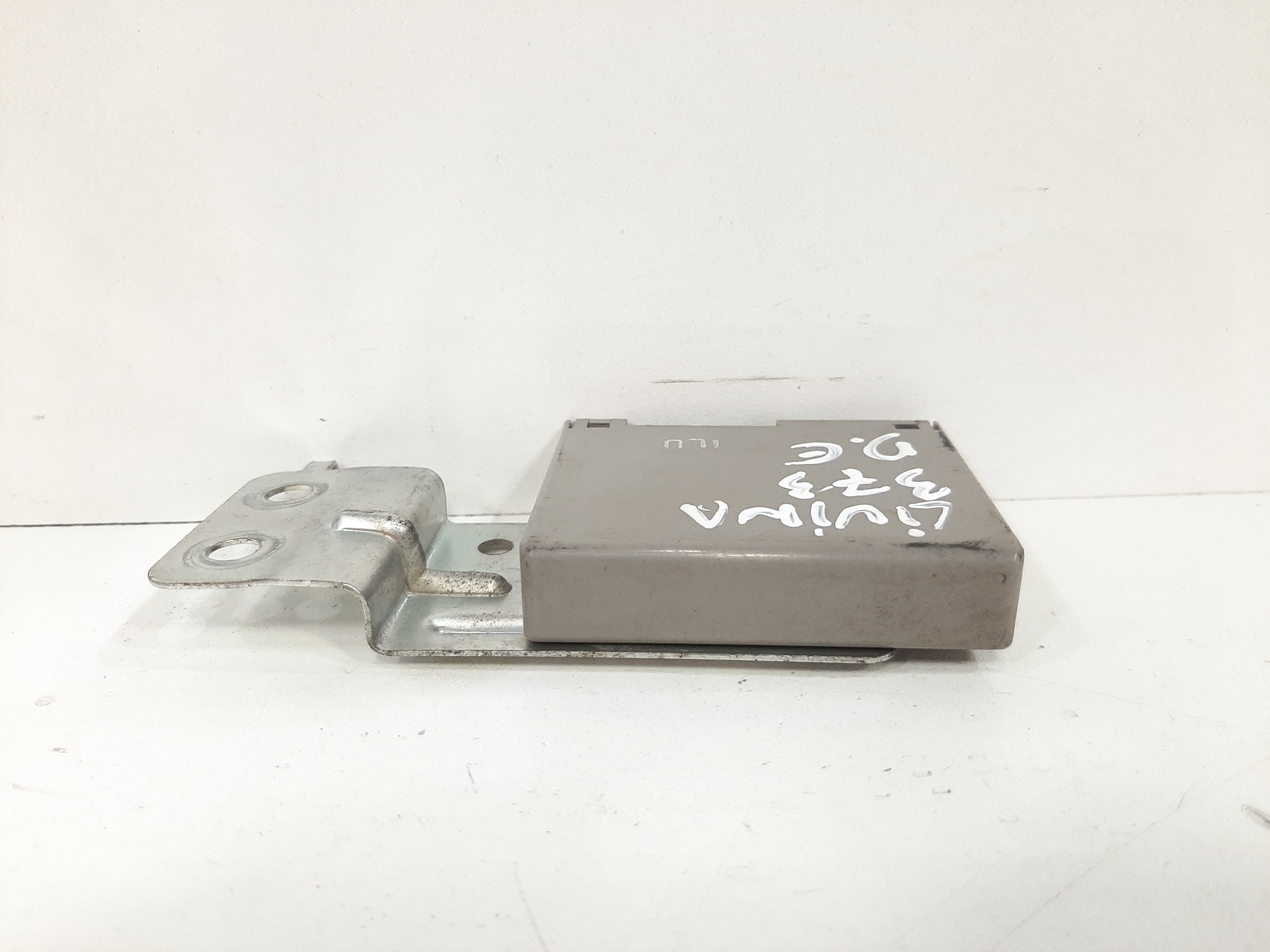 Módulo Porta Dianteira Esquerda Nissan Livina 2010 A 2014 6
