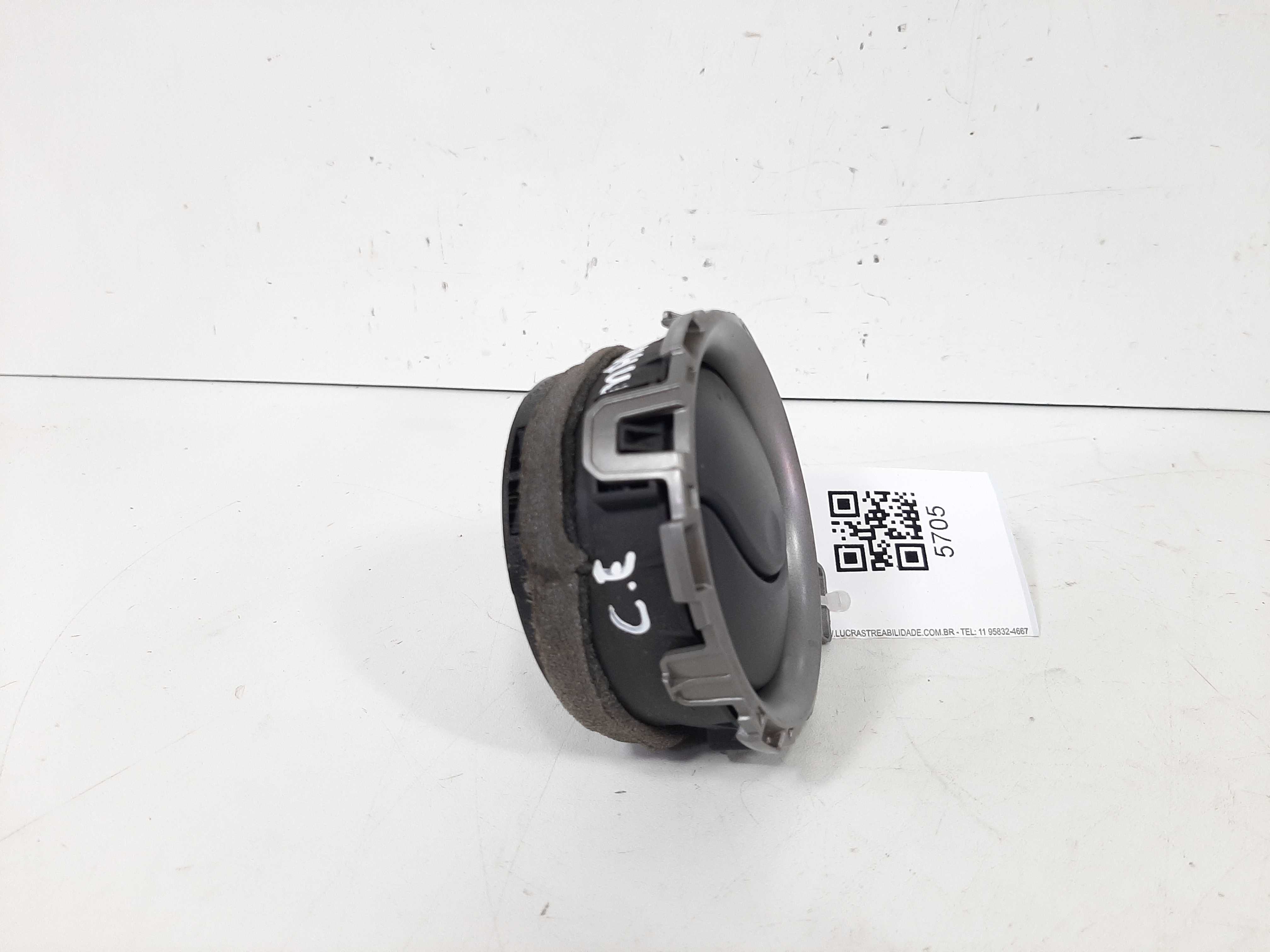Difusor Ar Central Esquerdo Nissan March 1.0 2013 2014 2015 1