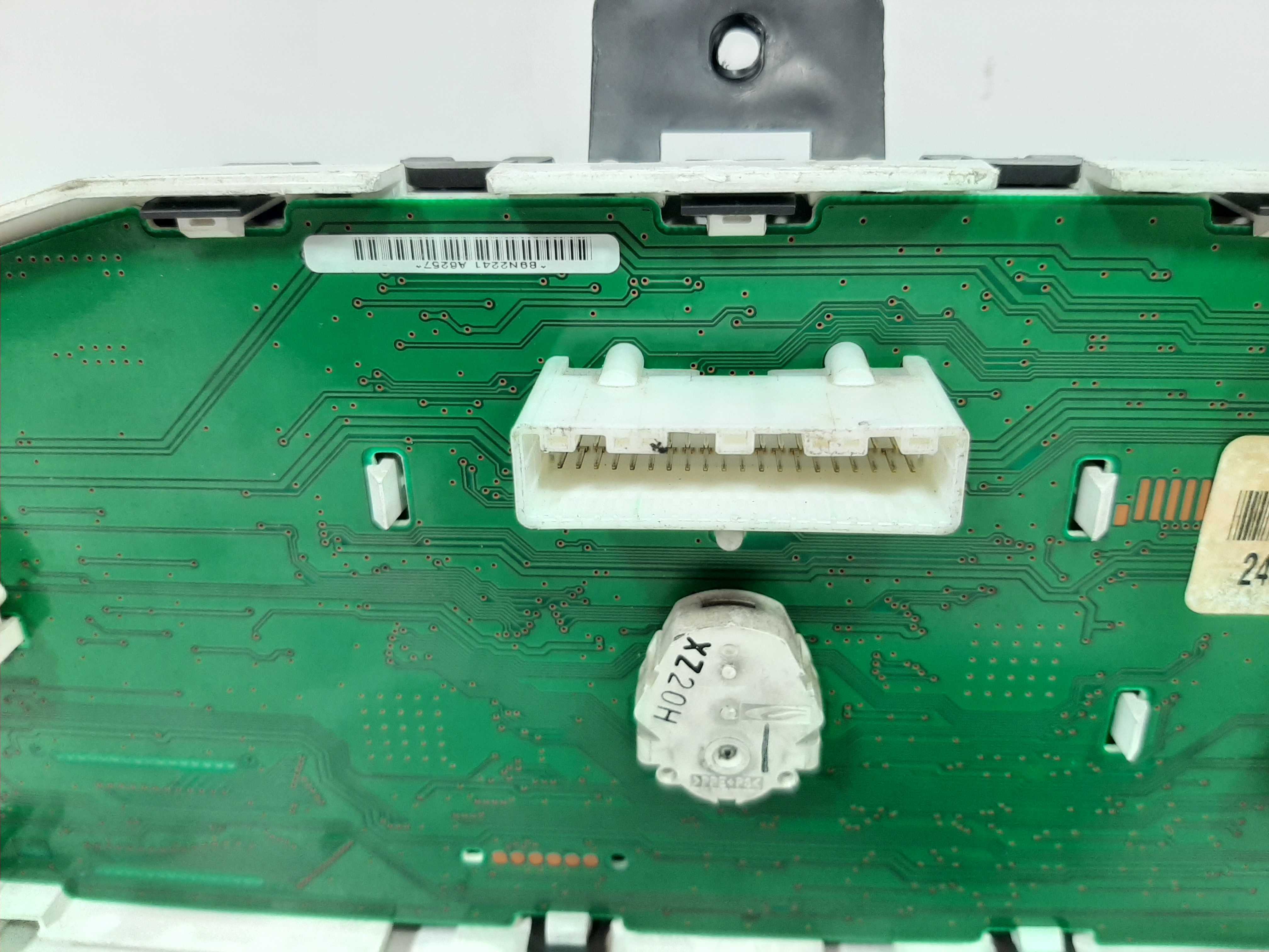 Painel Instrumento Nissan Livinia 2008 A 2013 C/ Lente Fosca 10