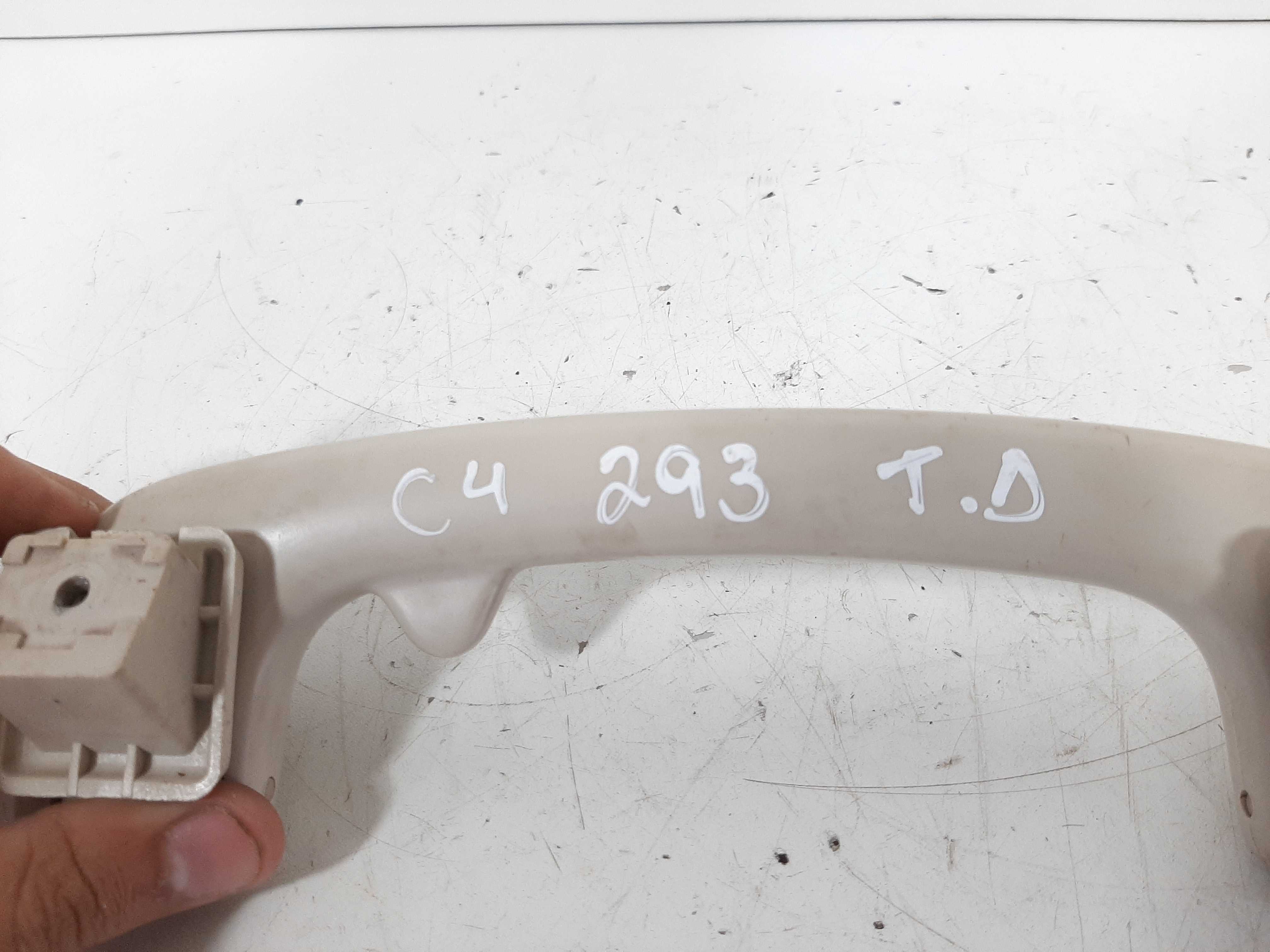 Pega Mão Apoio Braço Traseiro Direito Citroen C4 2007 A 2013 2